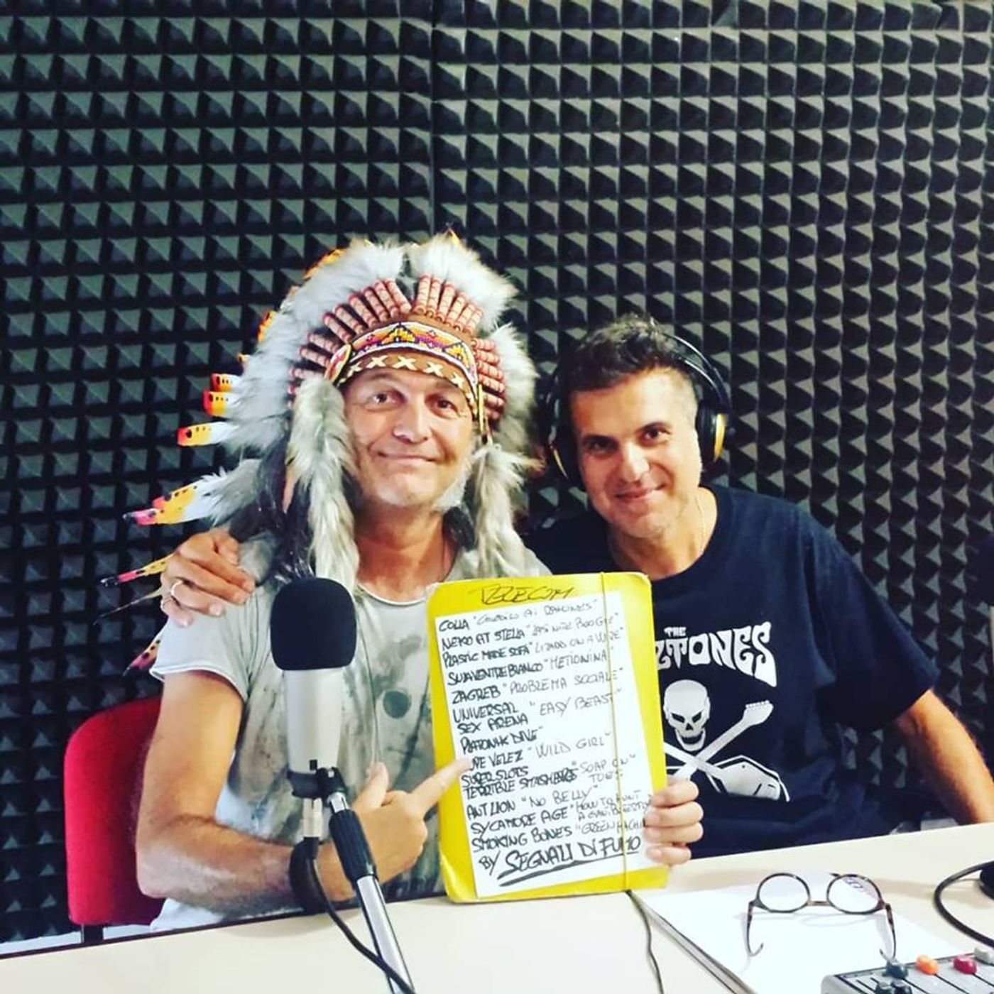 Segnali di fumo 6 (R) by Pet & Guru