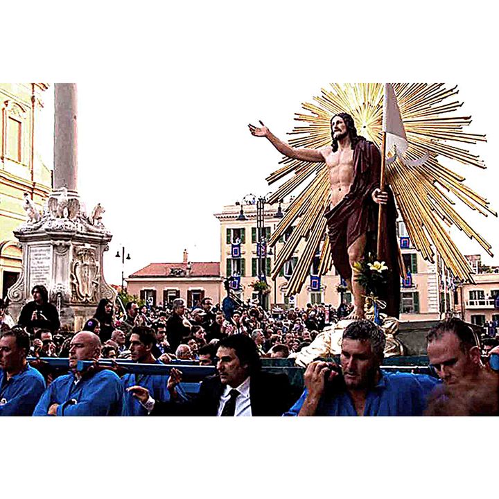 Processione Del Cristo Risorto Di Tarquinia Lazio