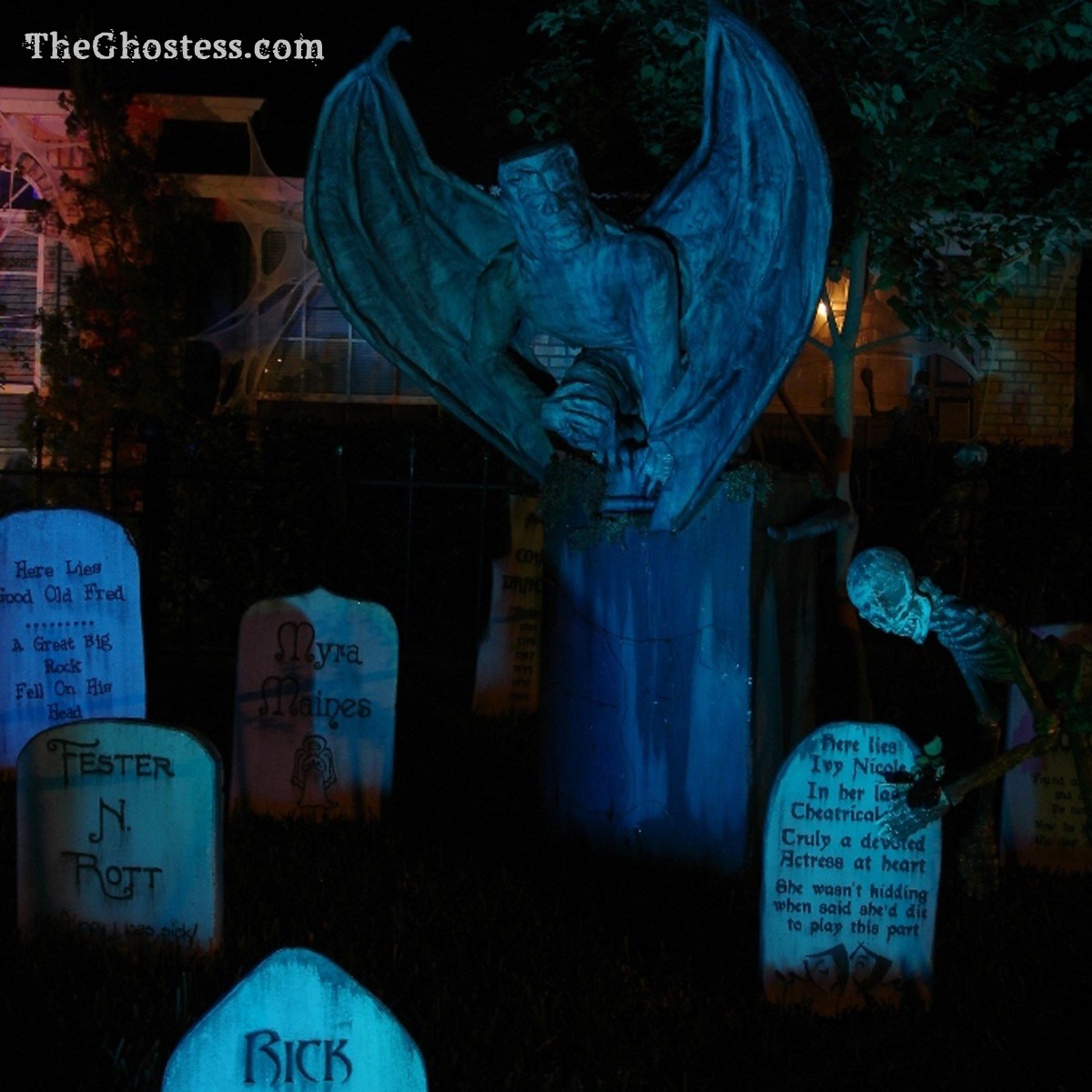 Mark Combs Author » GHOSTESS DEANNA – THE DEAD END