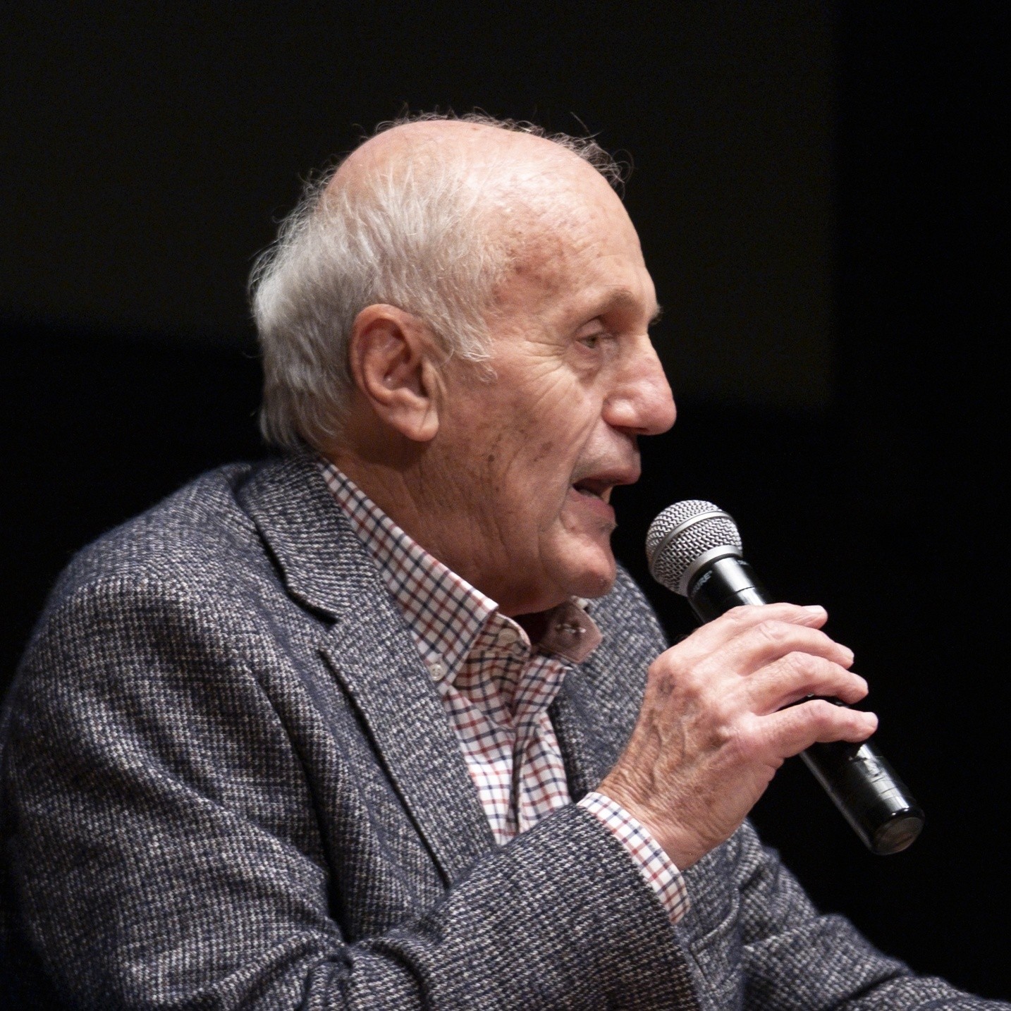Tonino Perna | Pensare la Pace – Sguardi interdisciplinari