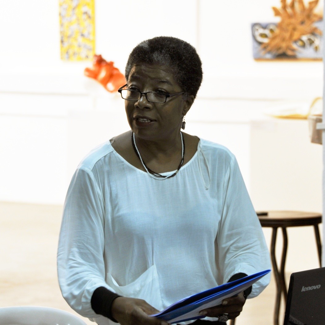 Marilyn Douala Bell – doual’art et le SUD Salon Urbain de Douala (FRA)