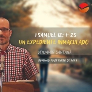 Portada de Un EXPEDIENTE INMACULADO