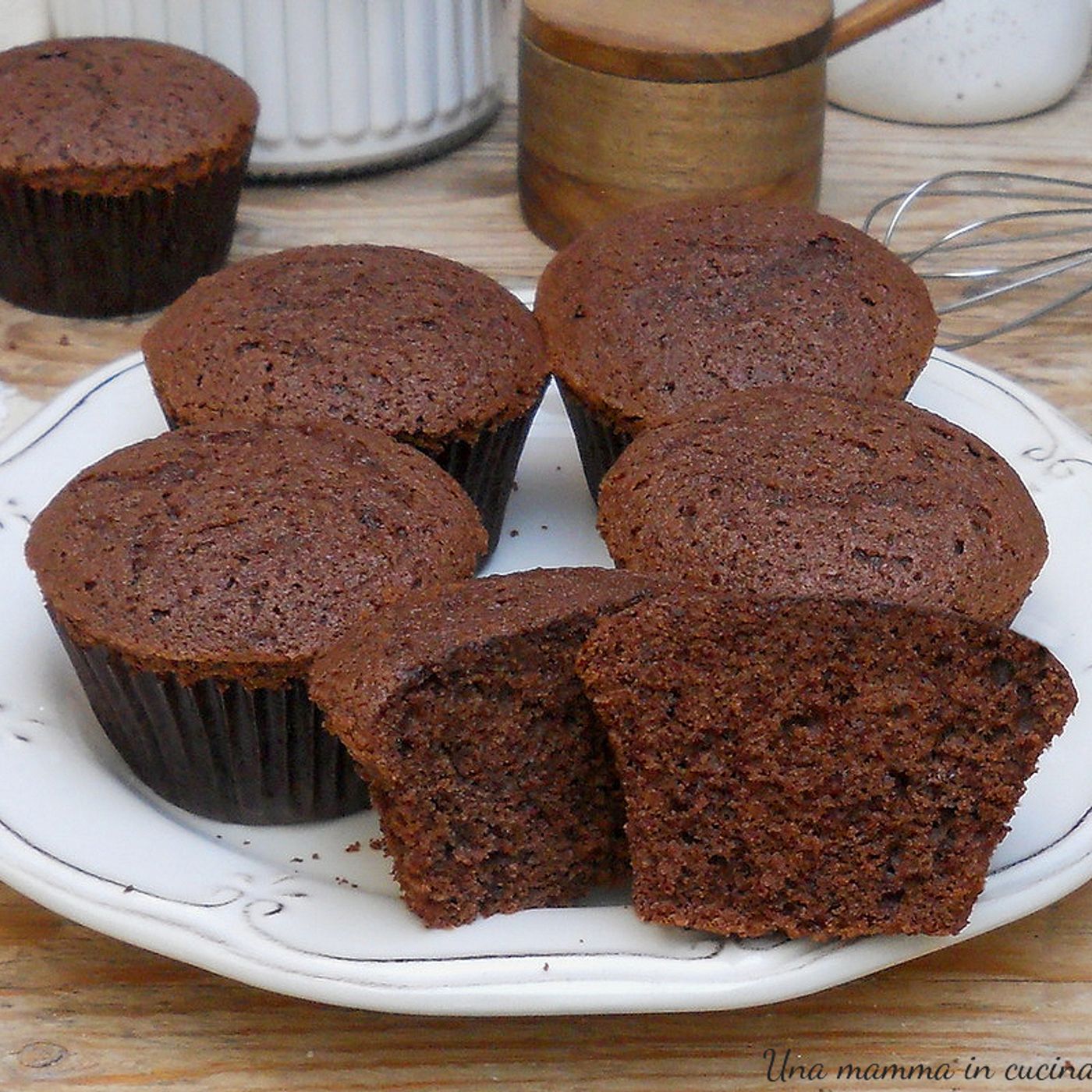 Muffin all'acqua e cacao super soffici