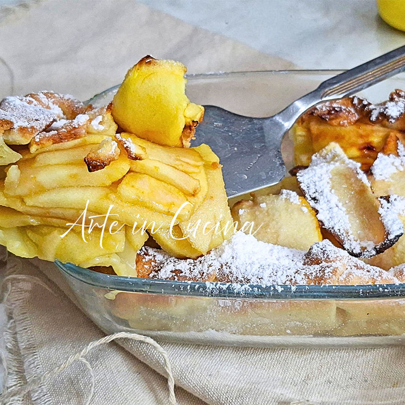 TEGLIA PIENA di MELE e MARMELLATA