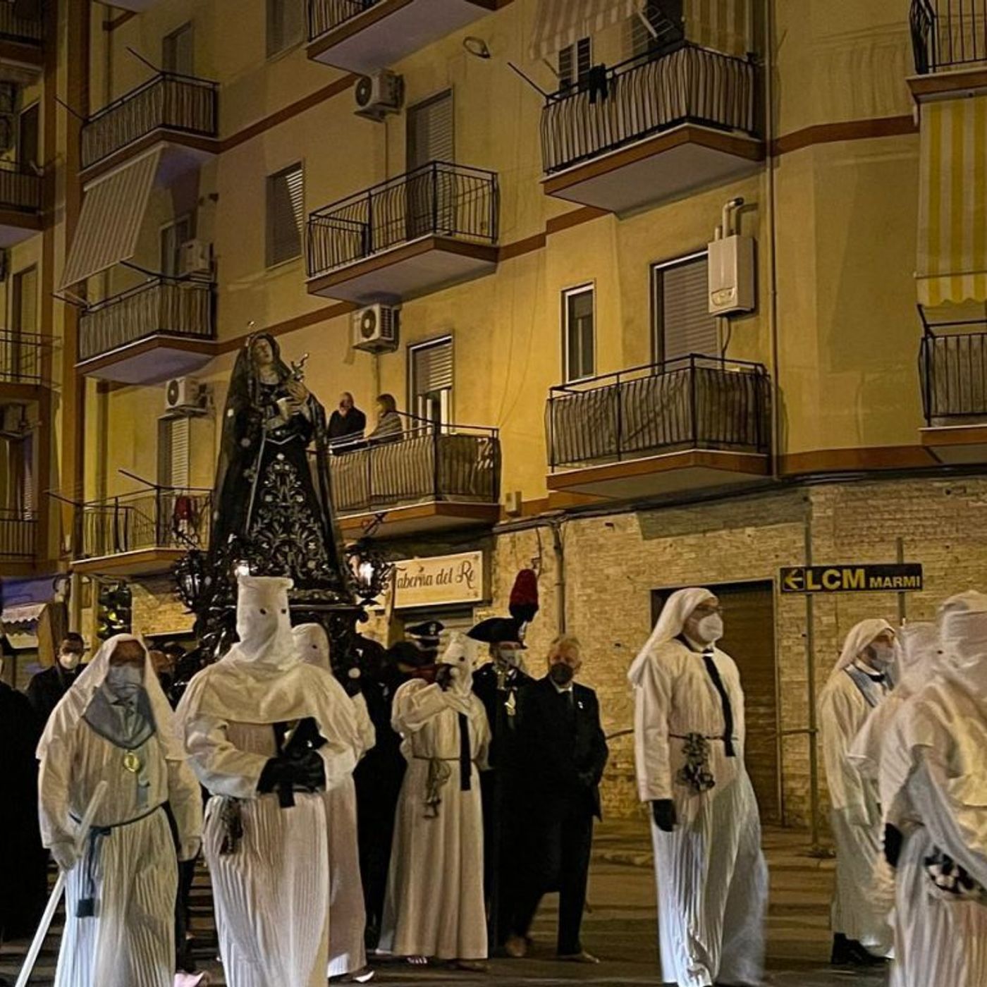 «Un giorno, un mese, un anno»- La notte dell'Addolorata episode artwork