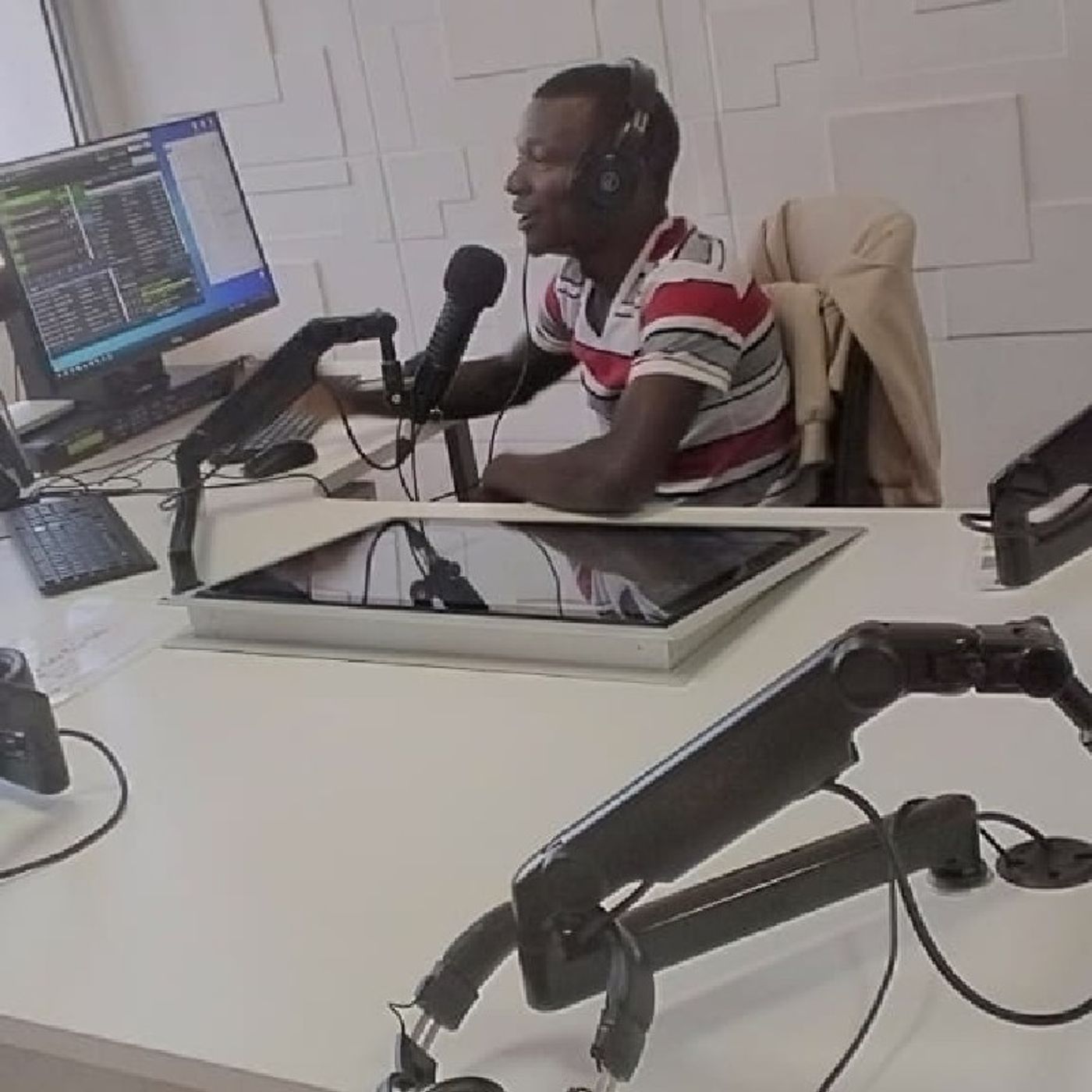 99.8 p radio muliko la jamii
