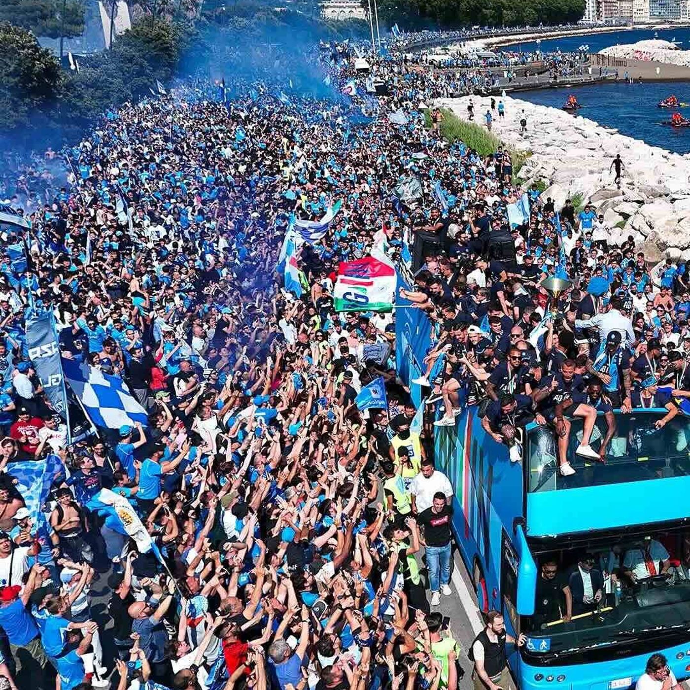 Napoli, la festa scudetto sul lungomare vista da 70 milioni di persone in tutti il mondo episode artwork