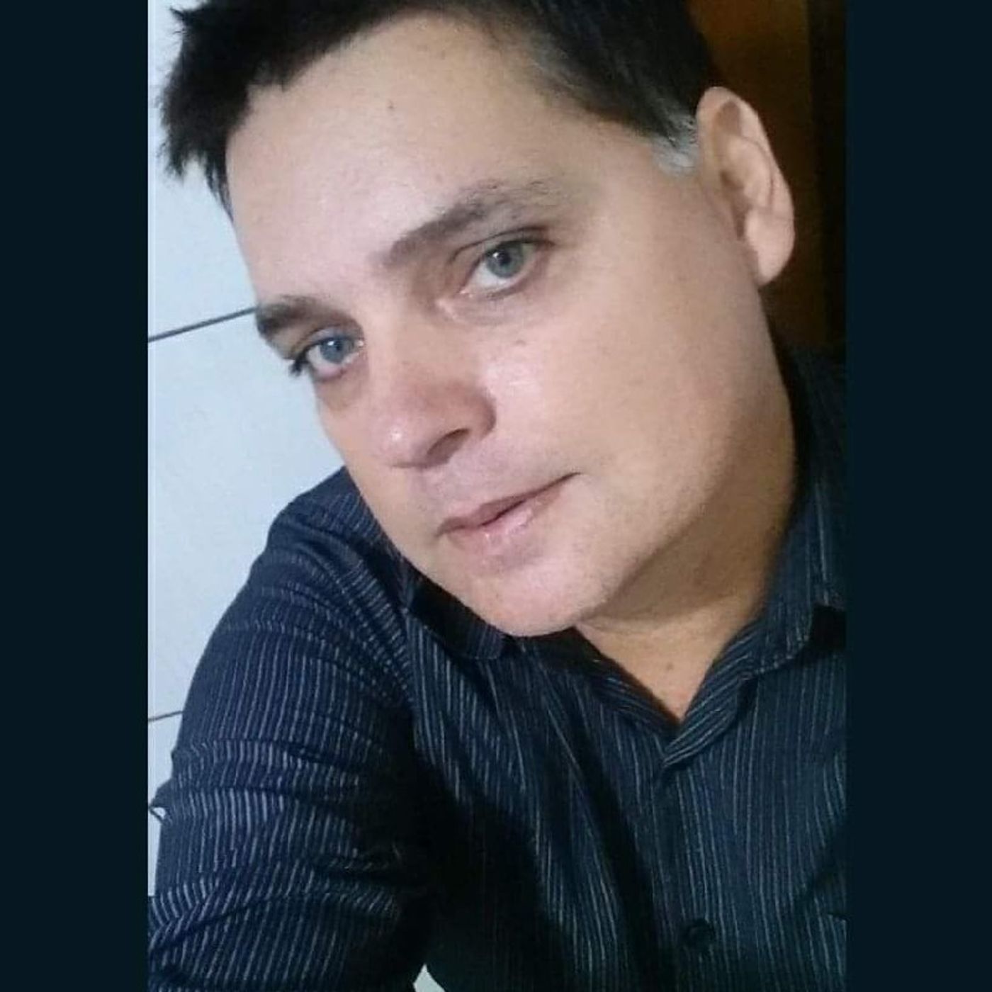 TONY SANTOS