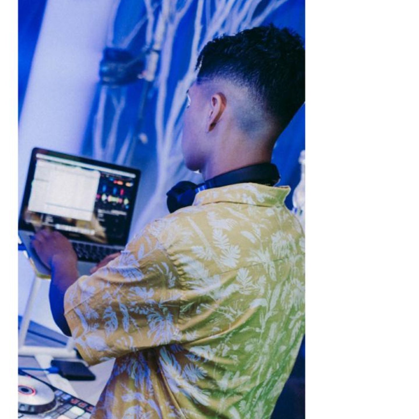 Dj Carlos Contreras