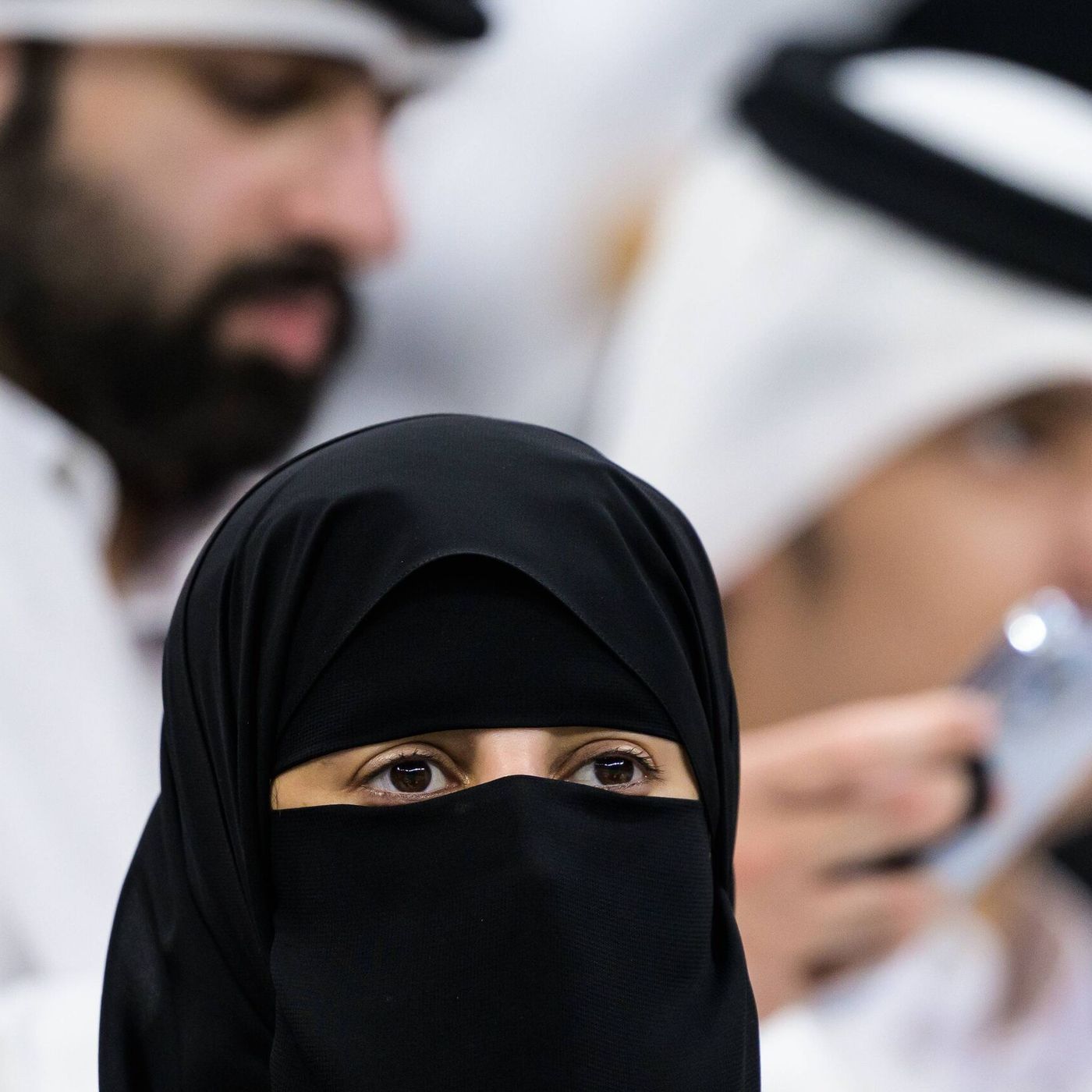 Las Noticias de La Mañana: El Congreso tumba la prohibición del burka