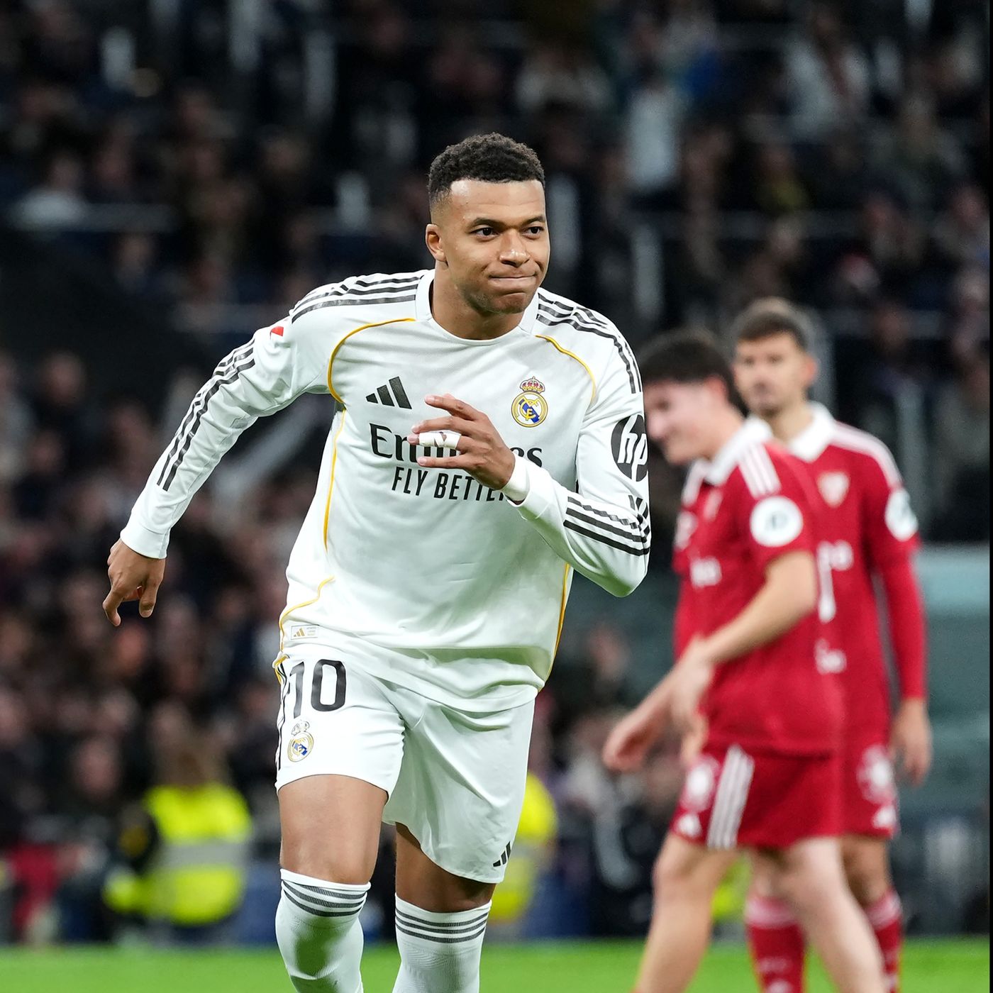 Los goles del Real Madrid 2 - 0 Sevilla FC | Mbappé marca el 59, iguala a Cristiano y se lo dedica