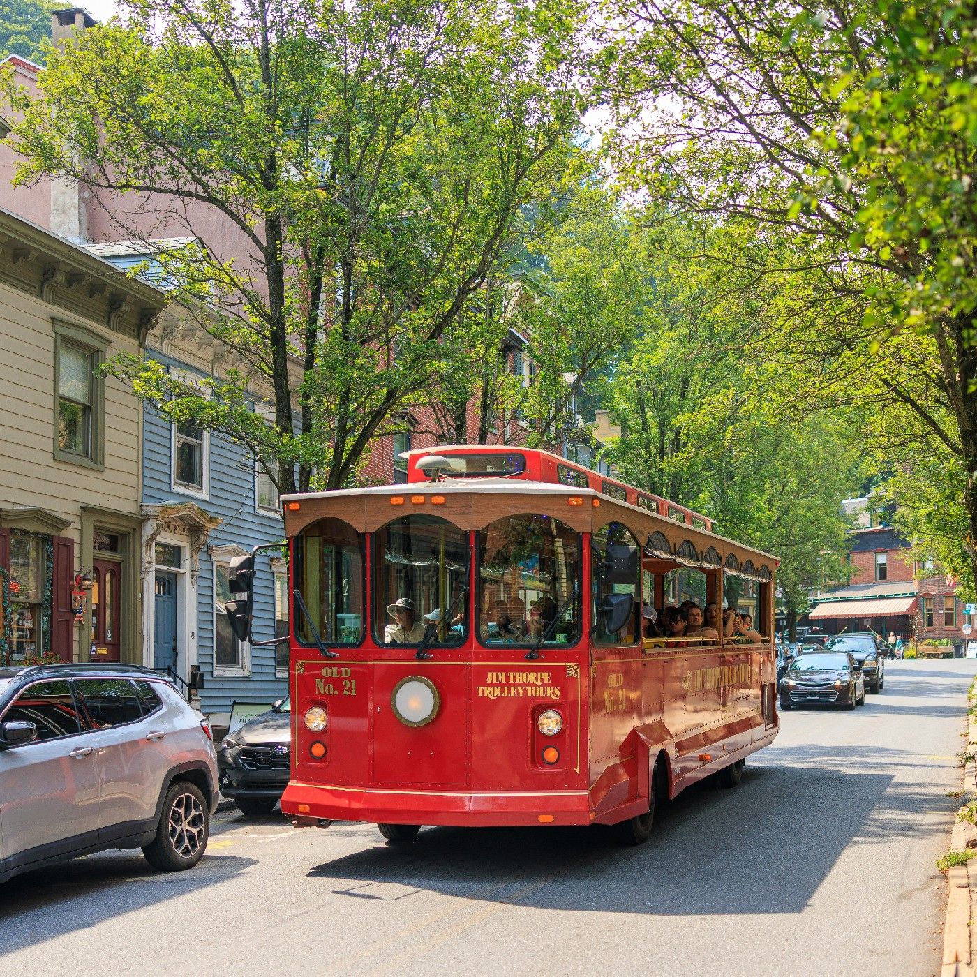 Simios c.m cover art