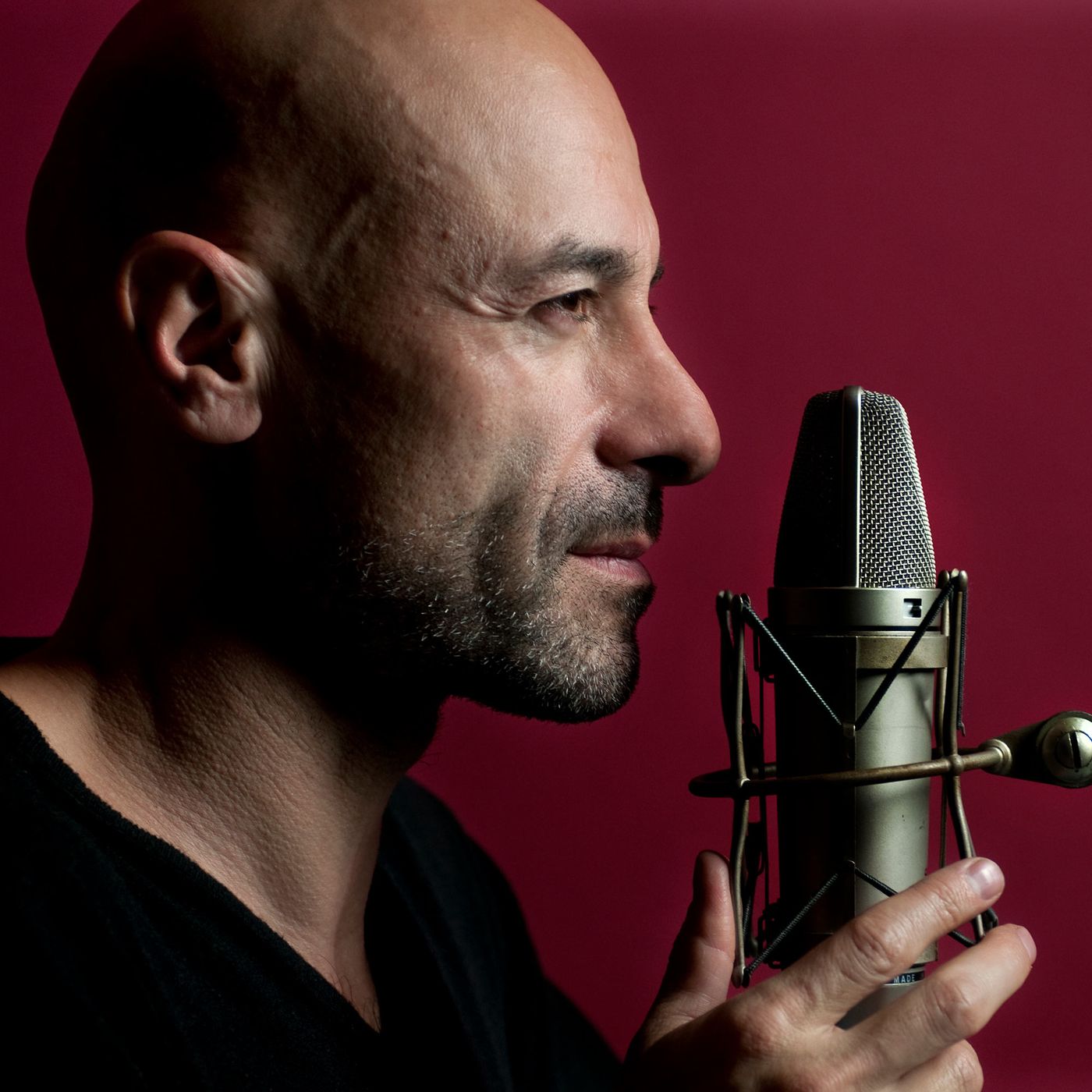 Alessio Bertallot: «Una vita da dj con Ezio Bosso nel cuore» — La Verità - Non Sparate sul Pianista cover