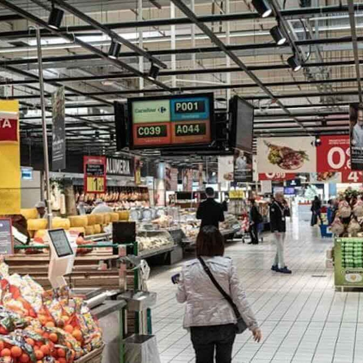 Carrefour ritira quattro prodotti per rischio listeria e corpi metallici