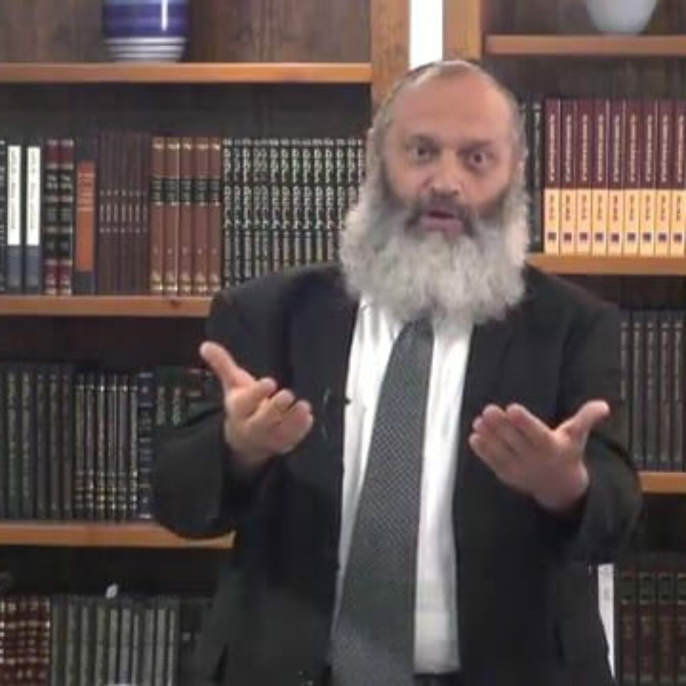 האמונה היא מעל השכל והרגש אך לא תימצא אצל נעדרי השכל או הרגש | הרב ראובן פיירמן