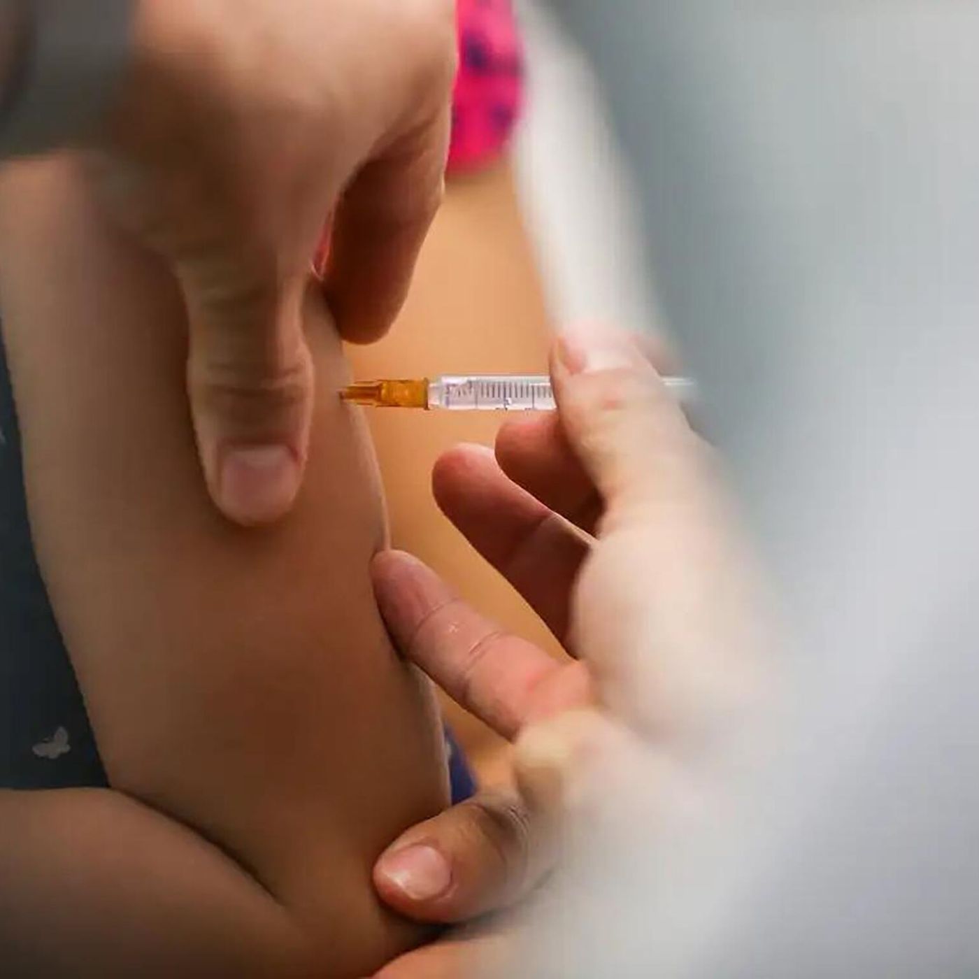 Semana de imunização destaca vacinas contra HPV em escolas do Brasil