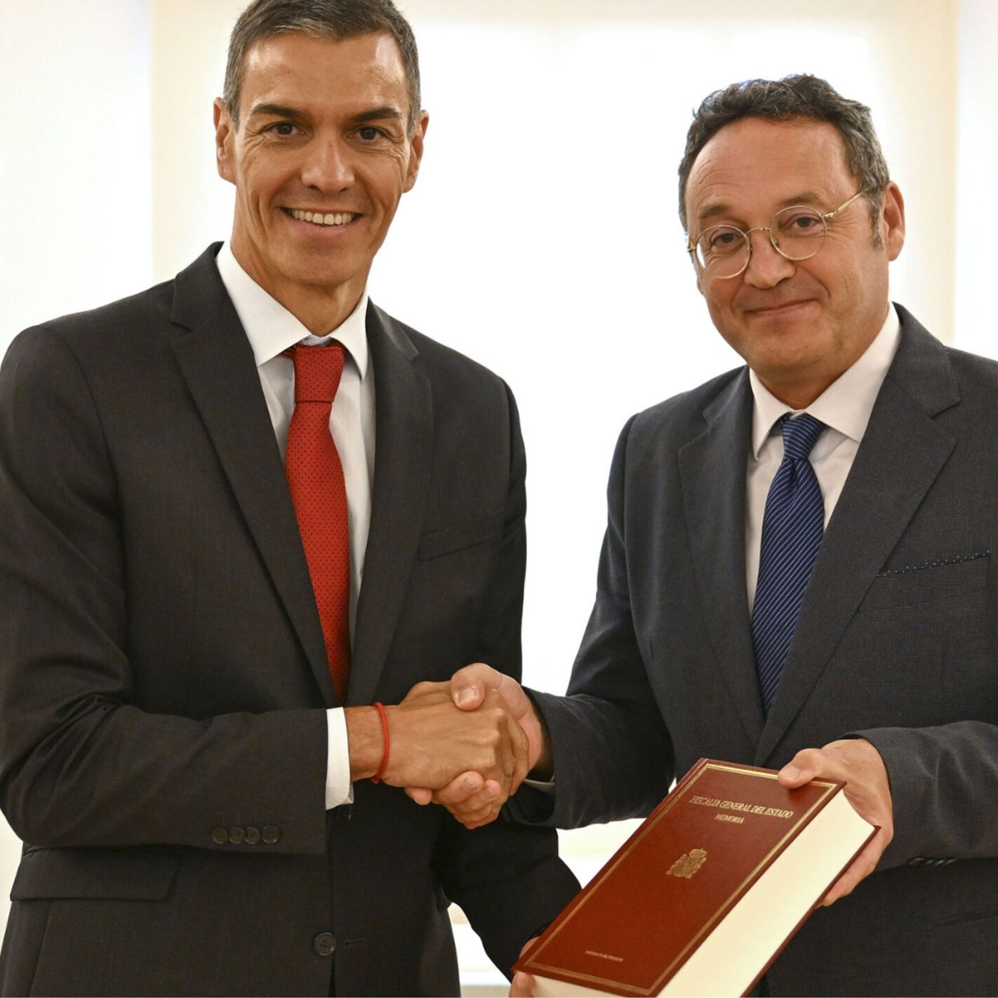 Tertulia de La Trinchera: Una toga manchada de mentiras socialistas