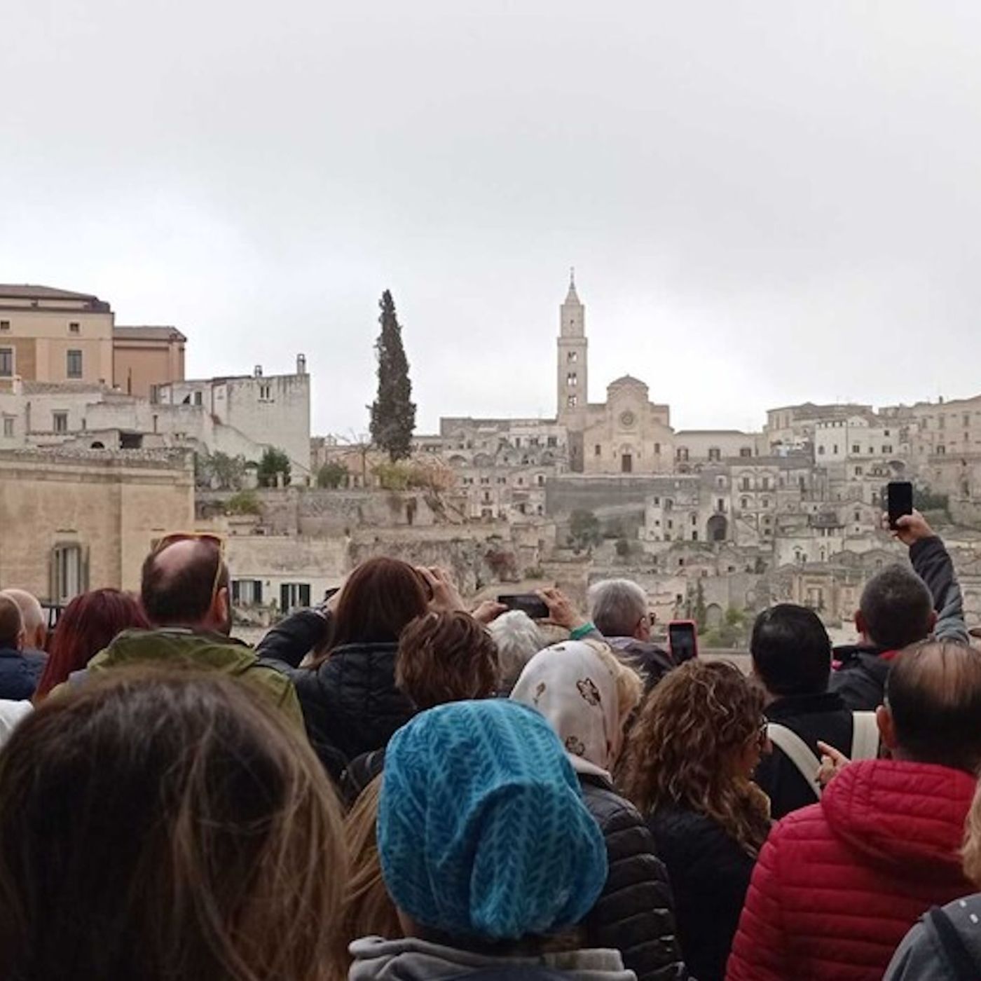 A Matera tanti turisti nei Sassi sui 'percorsi del cinema' episode artwork