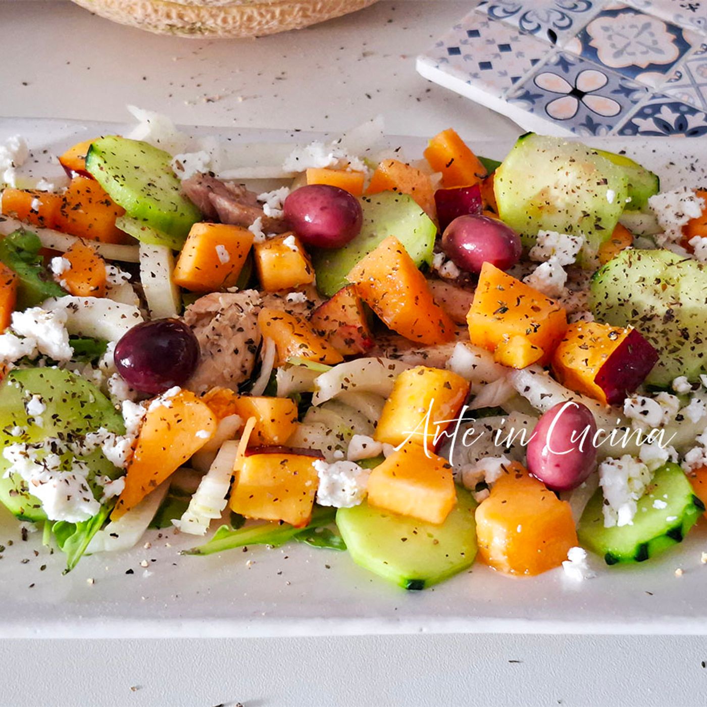 INSALATA di SGOMBRO con MELONE e pesche: piatto estivo in 5 minuti