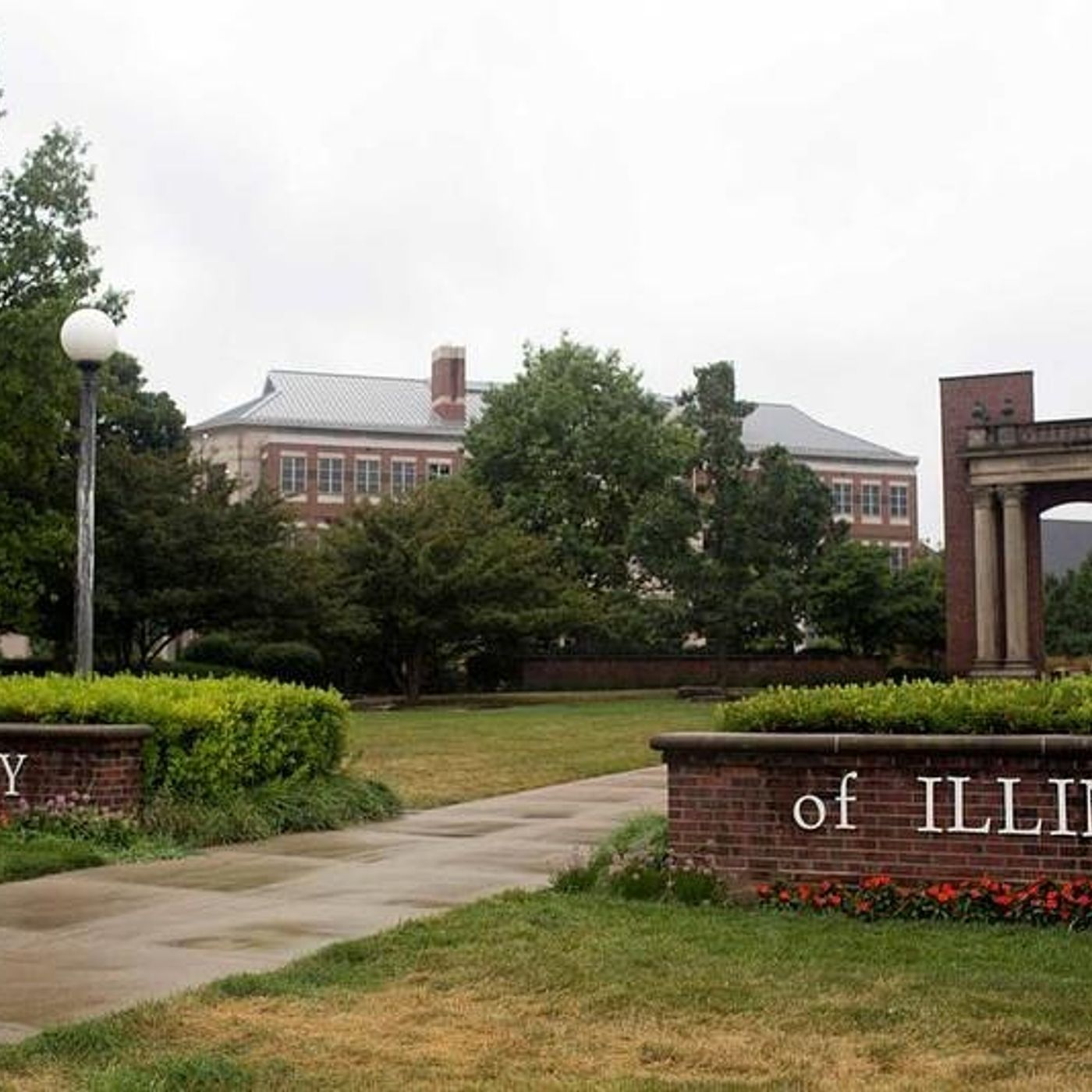 High school students invited to explore college majors at Illini Summer Academies episode artwork