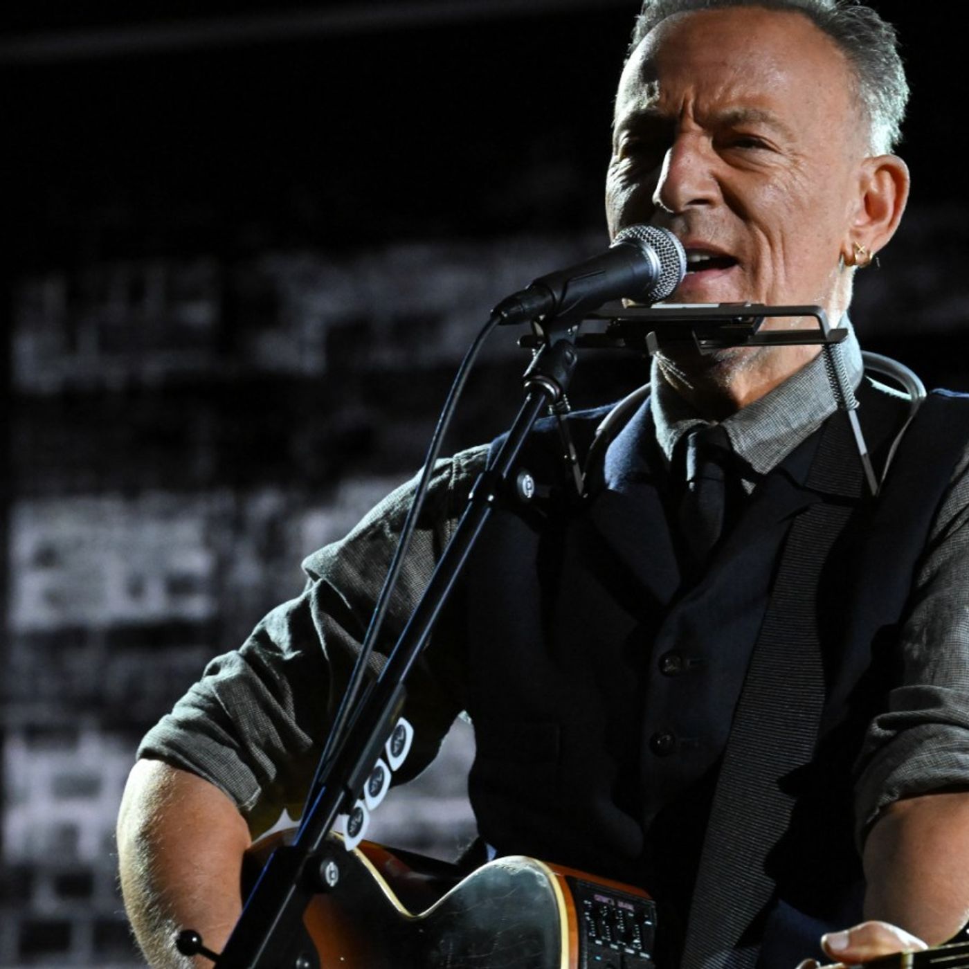 Bruce Springsteen, U2, Stevie Wonder, More Stars to Perform at Obama Presidential Center’s Opening episode artwork