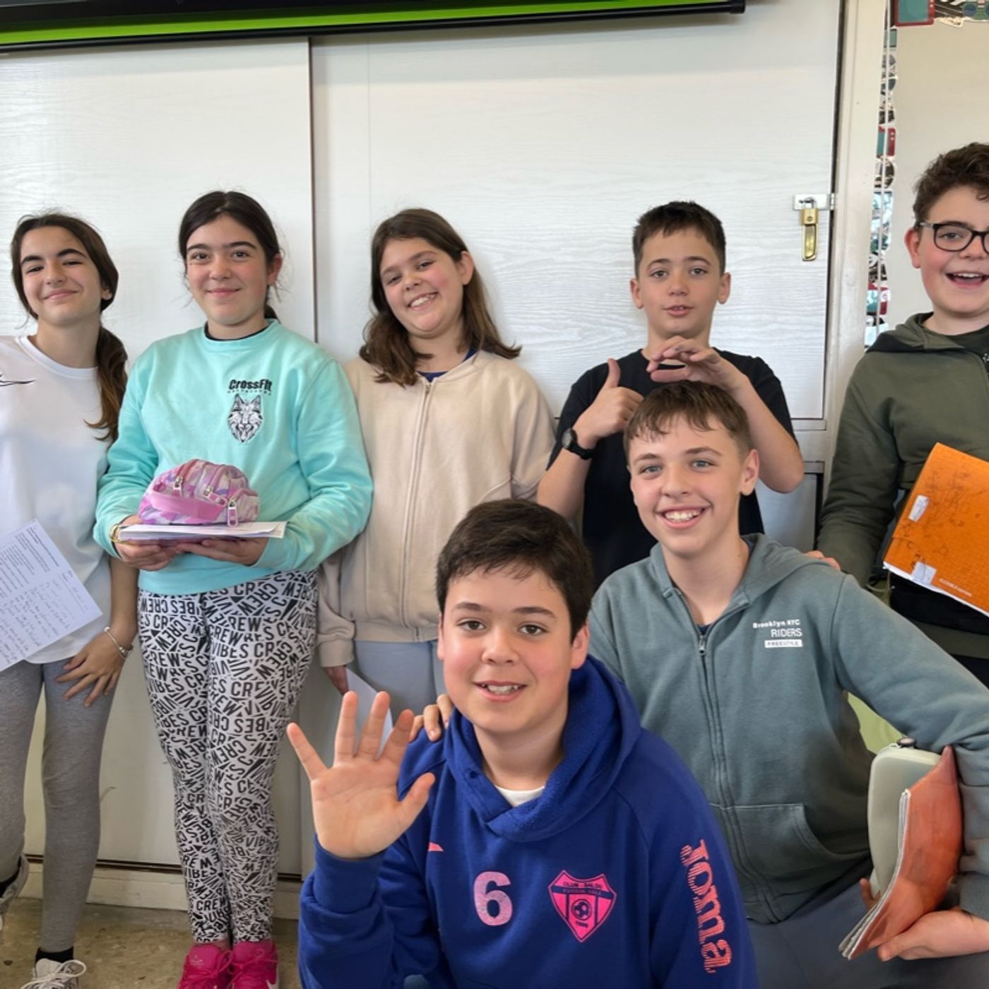 6A Nacho - Jan, Dani F, Rachel, Laia, Bruno A and Alba thumbnail