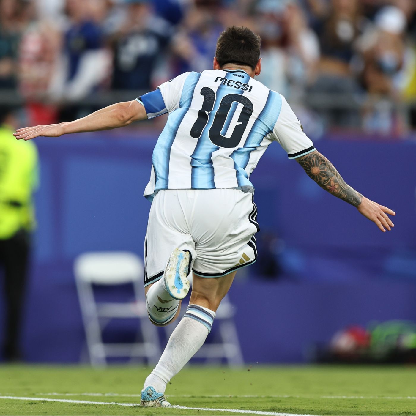 Los goles del Argentina 3 - 0 Argelia | Leo Messi, con un hat-trick, demuestra que es eterno episode artwork