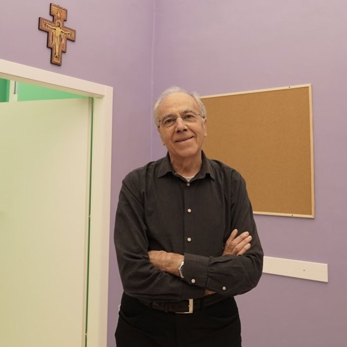 Don Mimmo De Toma parla dei nuovi locali del centro parrocchiale Madonna del Pozzo episode artwork