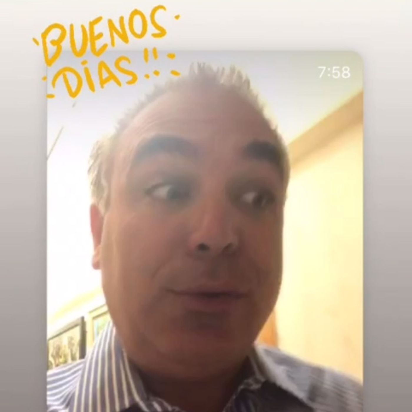 Lavándose... las noticias.