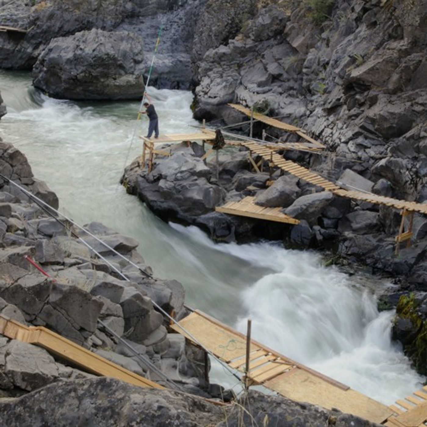 At Lyle Falls, Tribal Fishermen Carry On Longstanding Tradition episode artwork