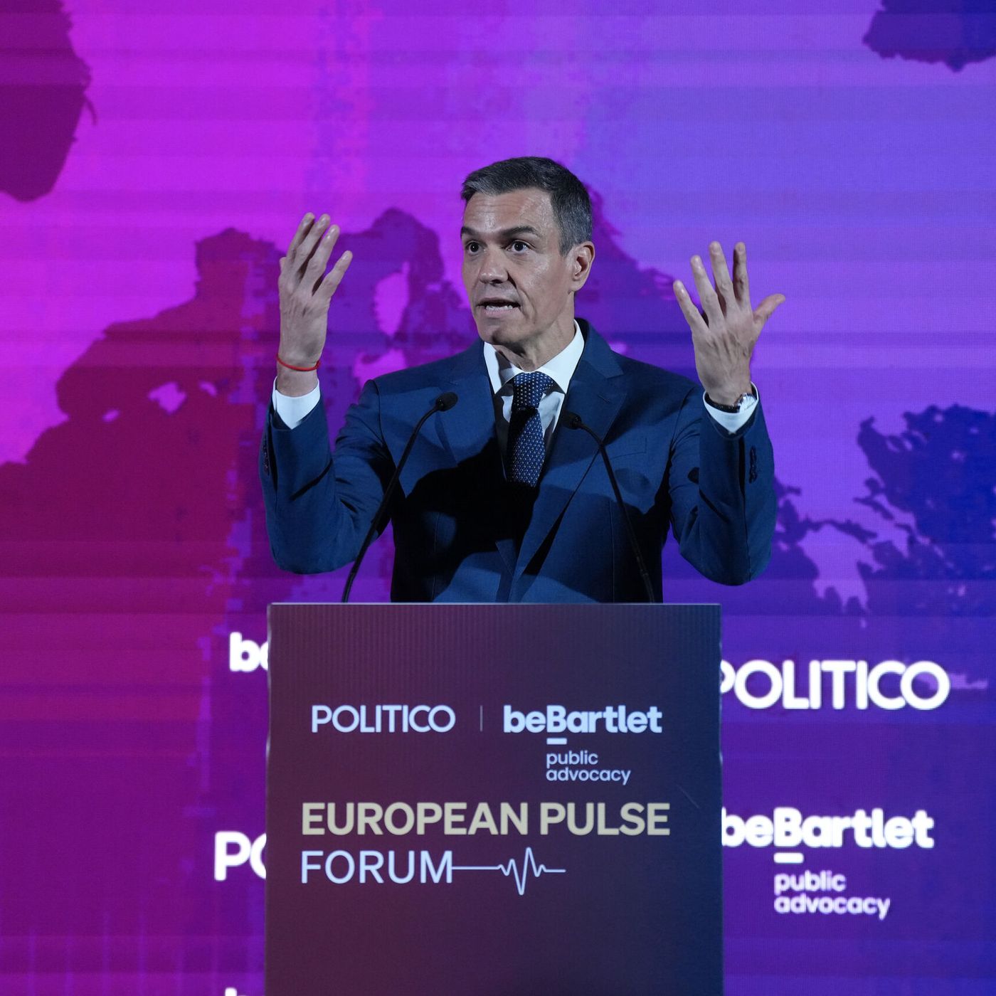 Tertulia de Federico: Ilegal Sánchez