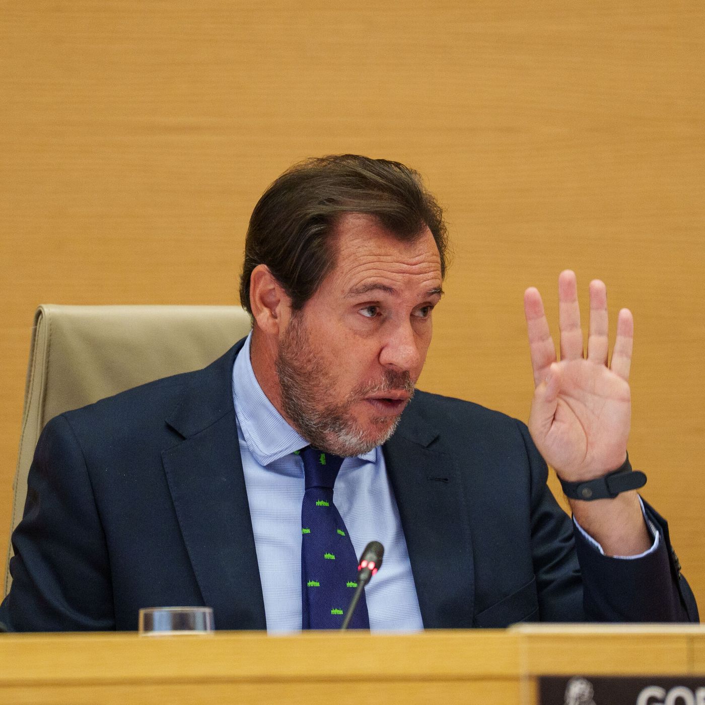 Federico a las 8: Puente culpa al clima y al PP del caos ferroviario