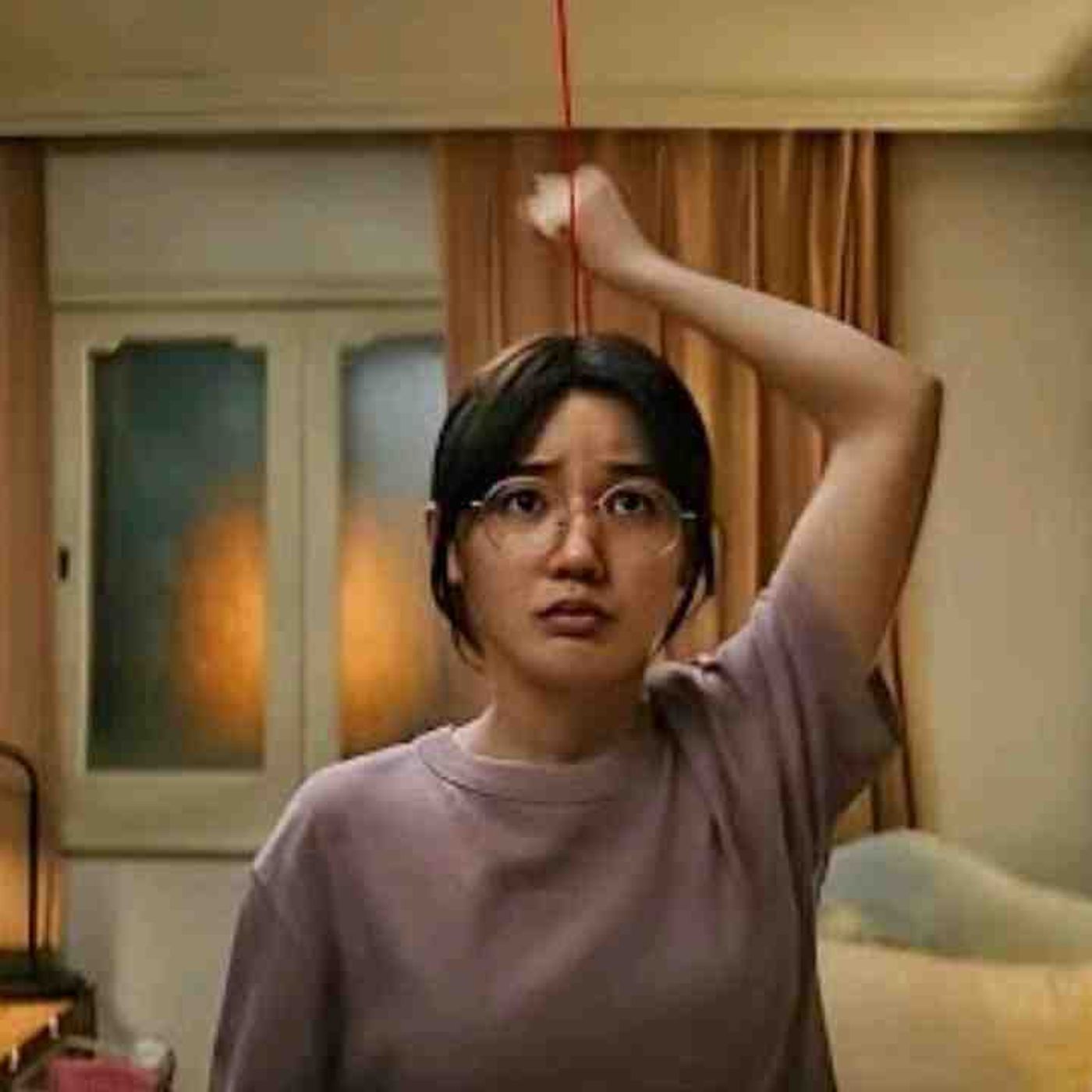 This girl had the gift of seeing red lines whenever someone does something naughty