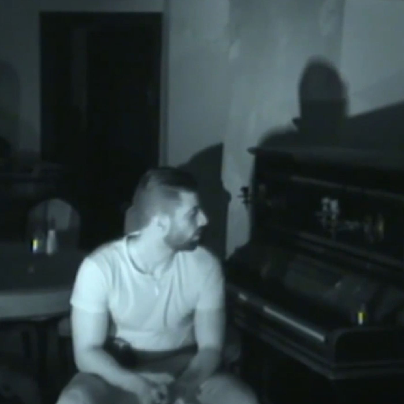 Voces del Misterio 7tv: Investigación en la Casa del Piano, Casos OVNIs episode artwork