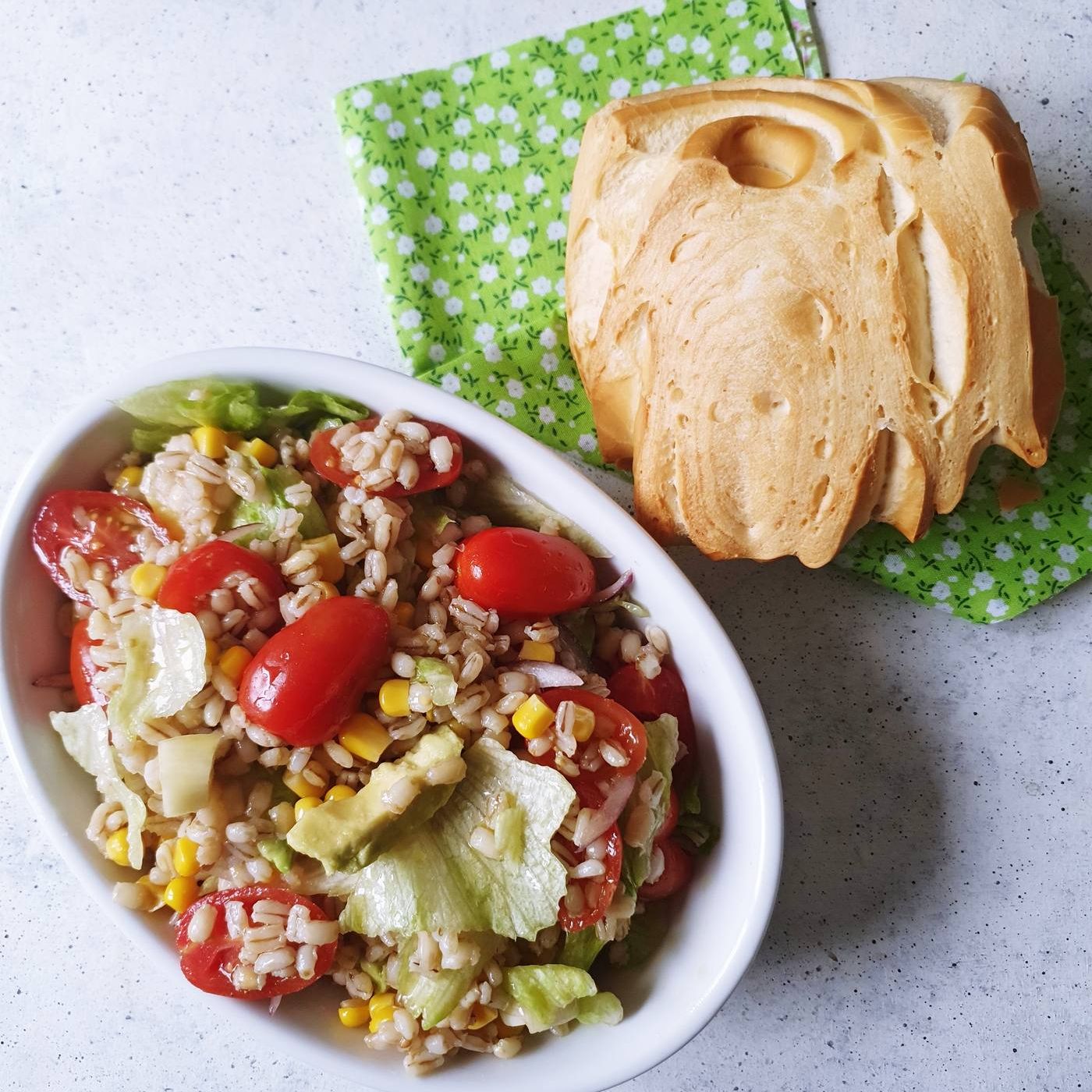 Insalata di orzo estiva con avocado, mais e pomodorini episode artwork