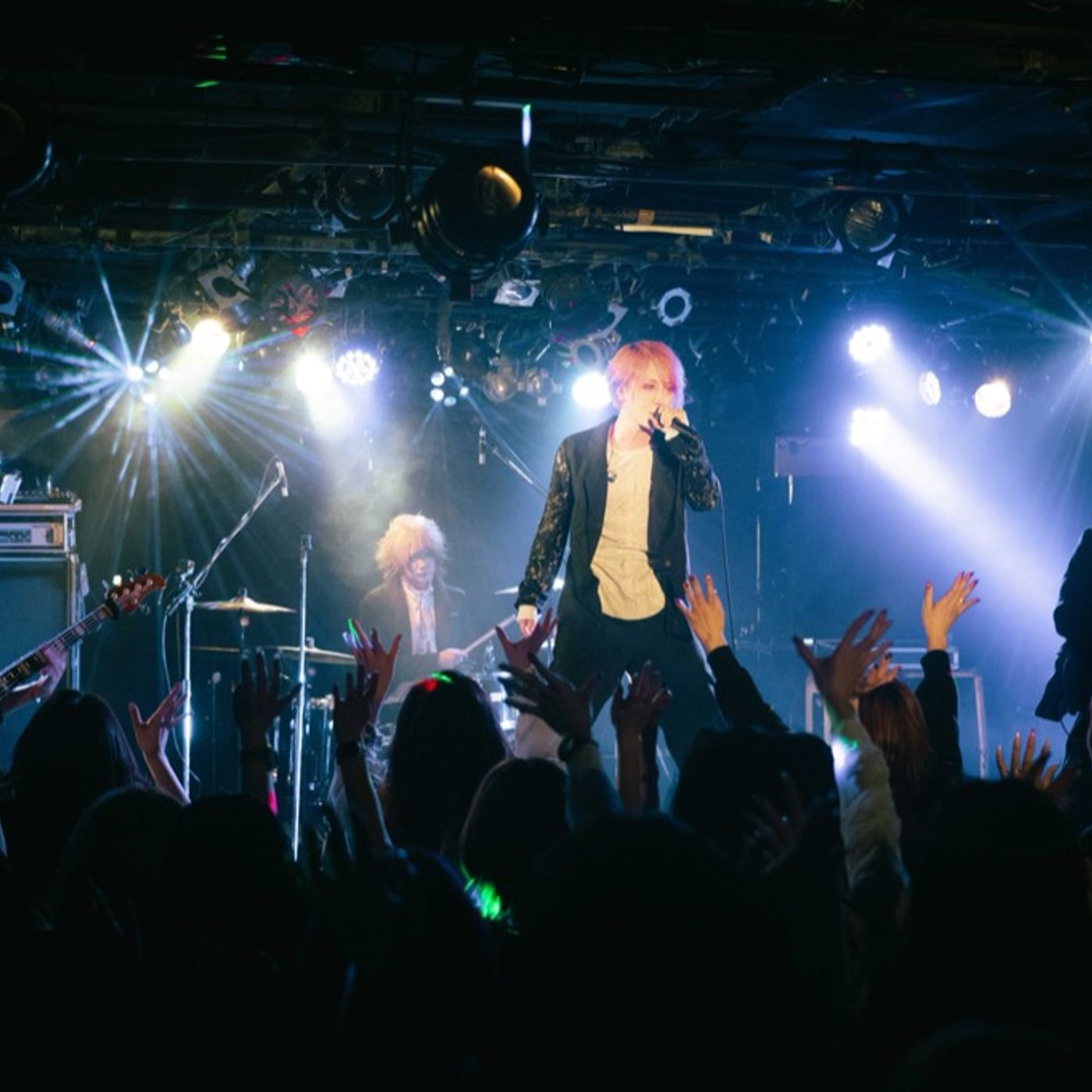 【ライヴレポート】DIV主催＜夏の行方FES2026 -閃光花火STAGE-＞熱狂「さあ、歌舞伎町を夏にしようか」 episode artwork