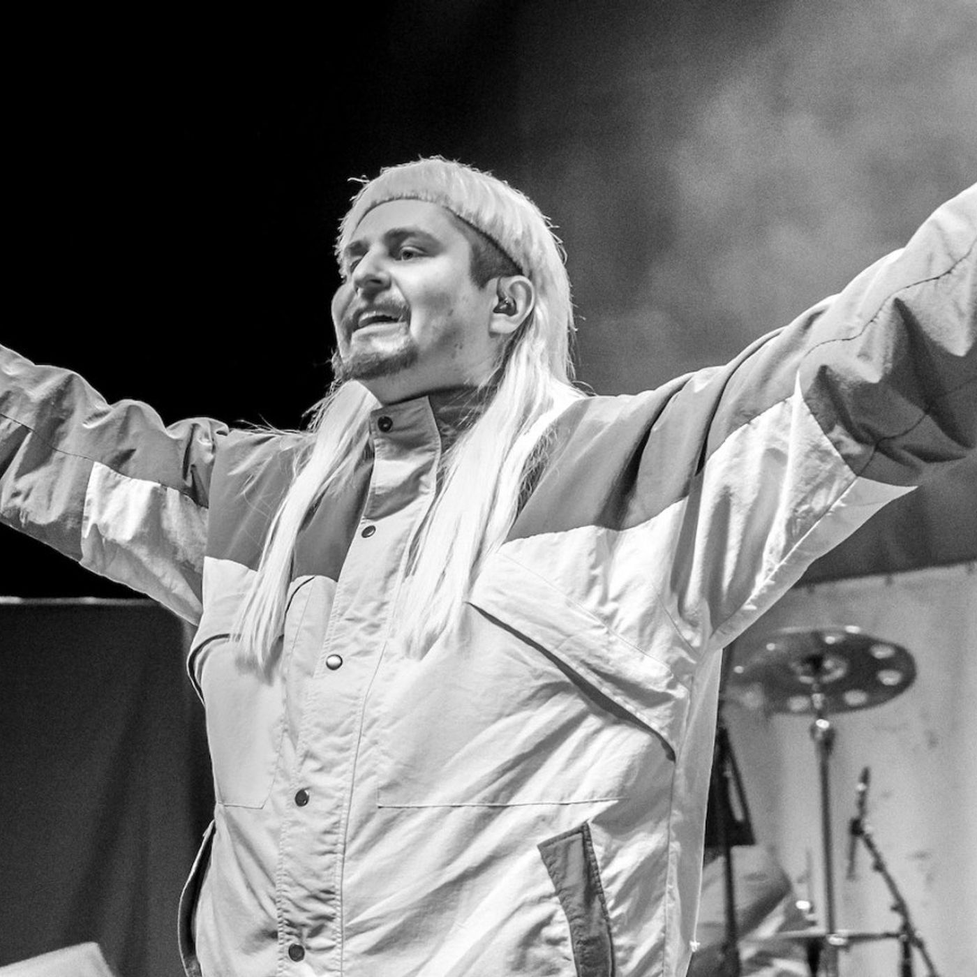 Oliver Tree, ‘Life Goes On’ Singer, Dead at 32 episode artwork