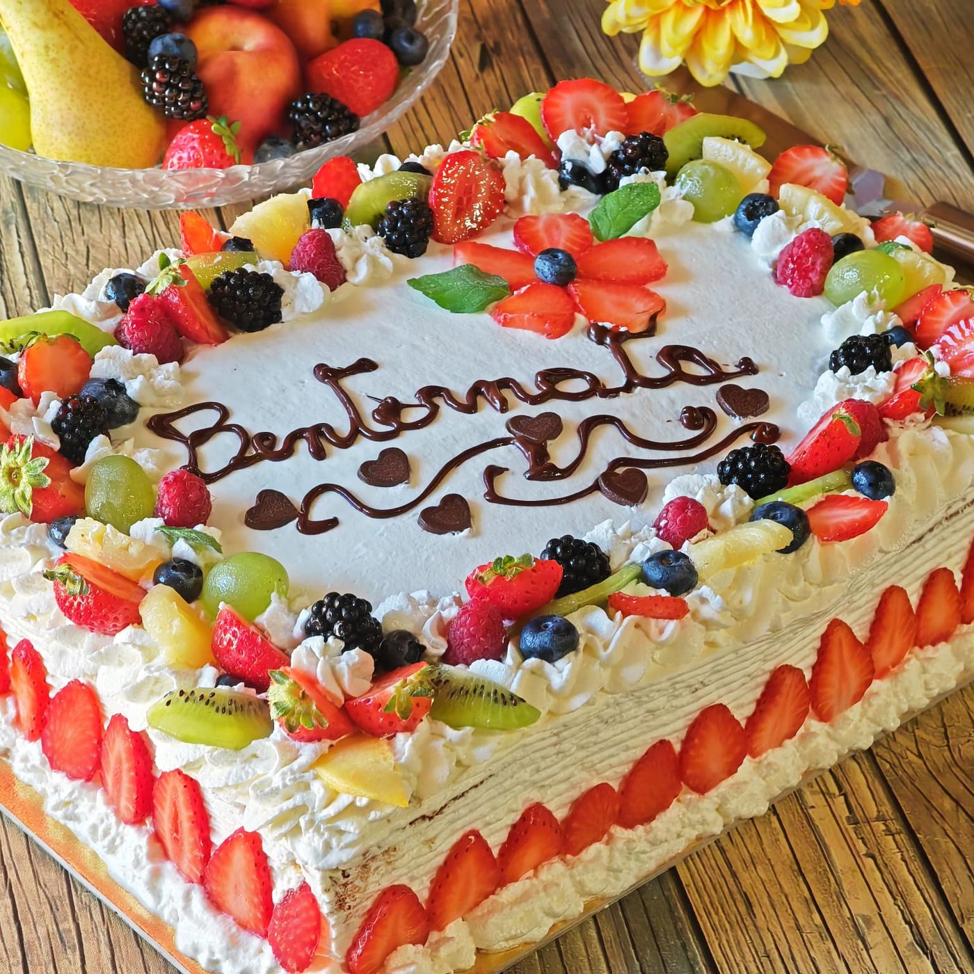 Torta di frutta rettangolare