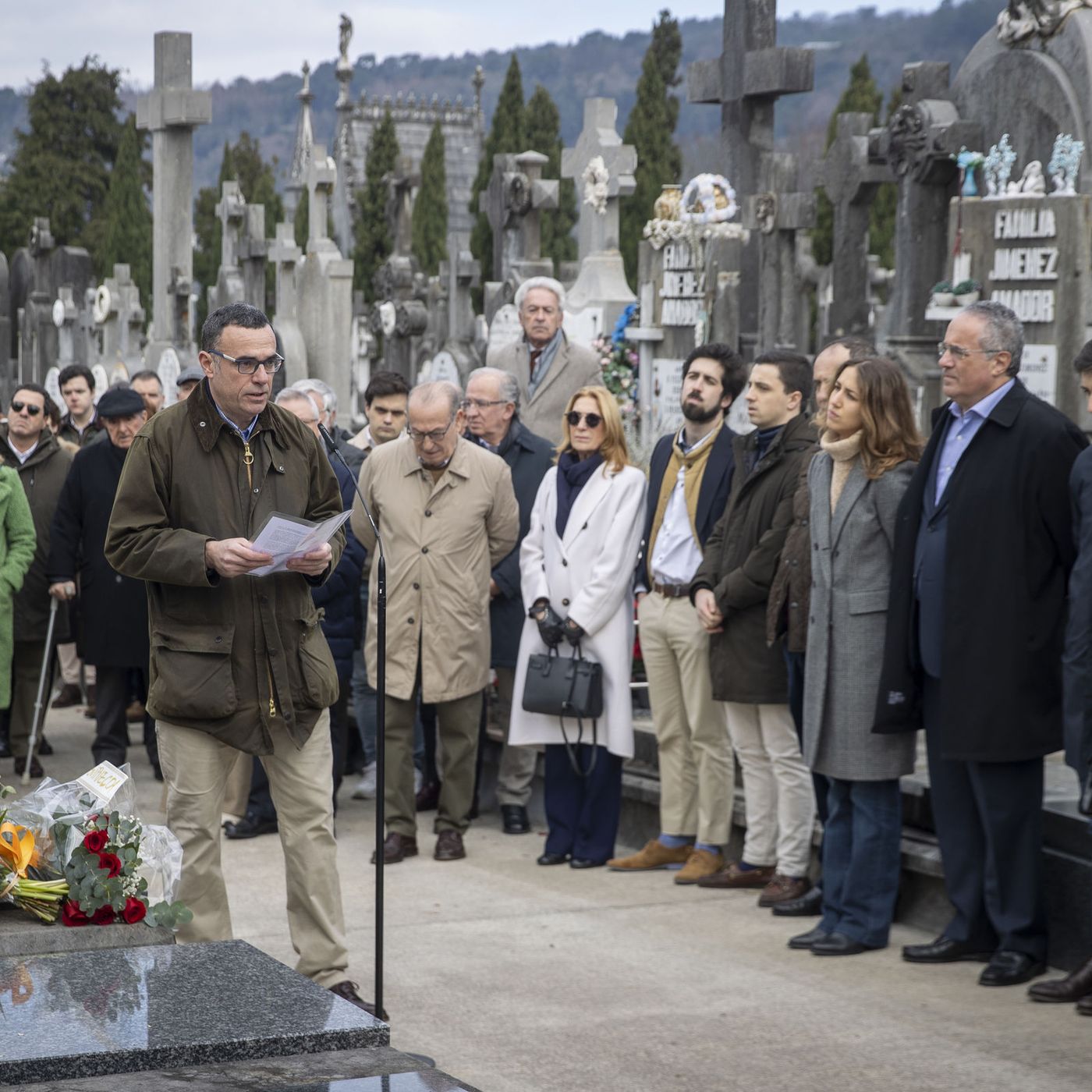 Las víctimas de ETA denuncian el blanqueamiento del Gobierno con los asesinos de sus familias: "Es una broma cruel"