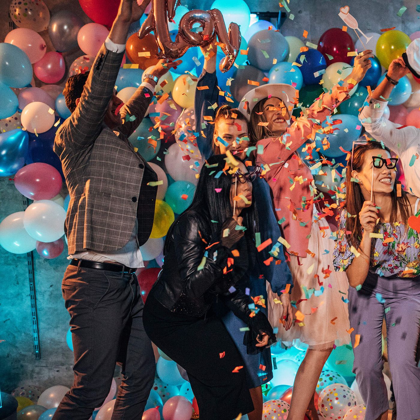 How to throw a clever theme party episode artwork