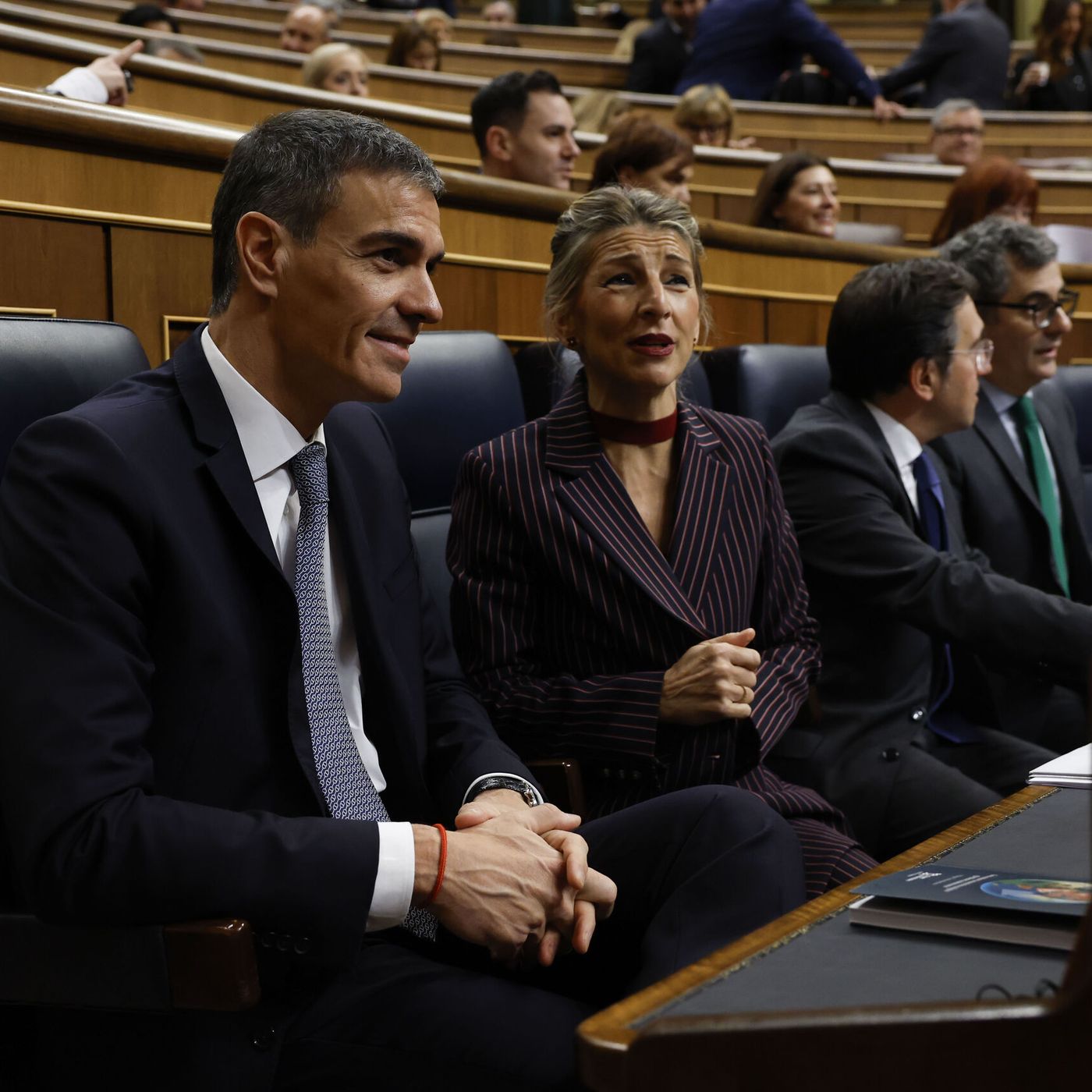 Prensa económica: El gasto en subvenciones se dispara: 42.000 millones, una carga de 2.100 € por hogar