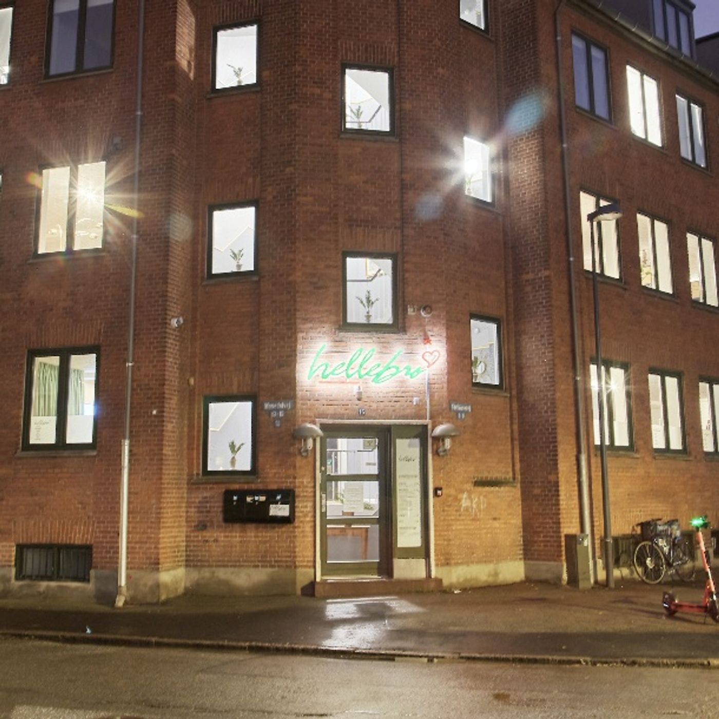 Skru op for gadens ungdom