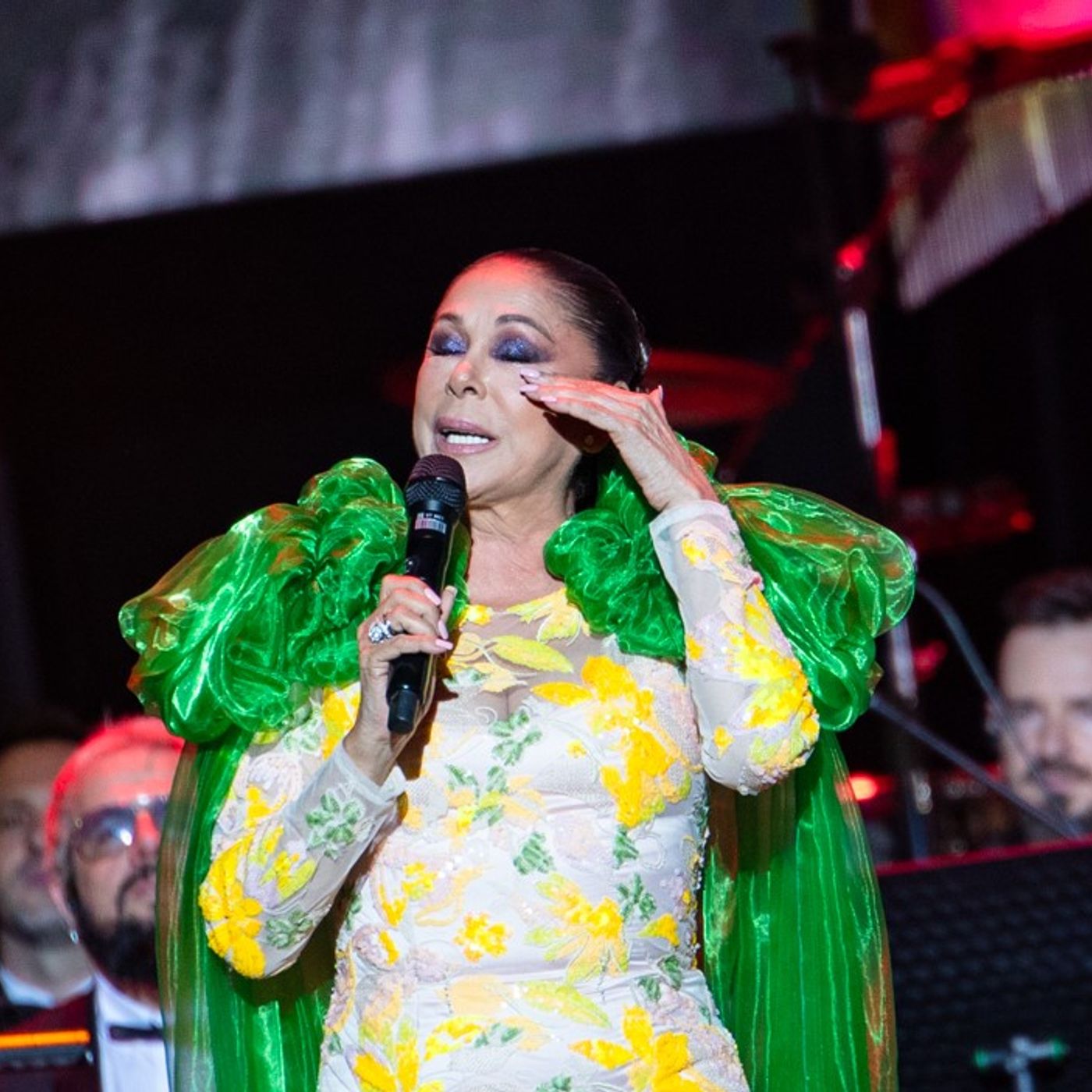 Crónica Rosa: Isabel Pantoja ilusionada en su debut en Starlite