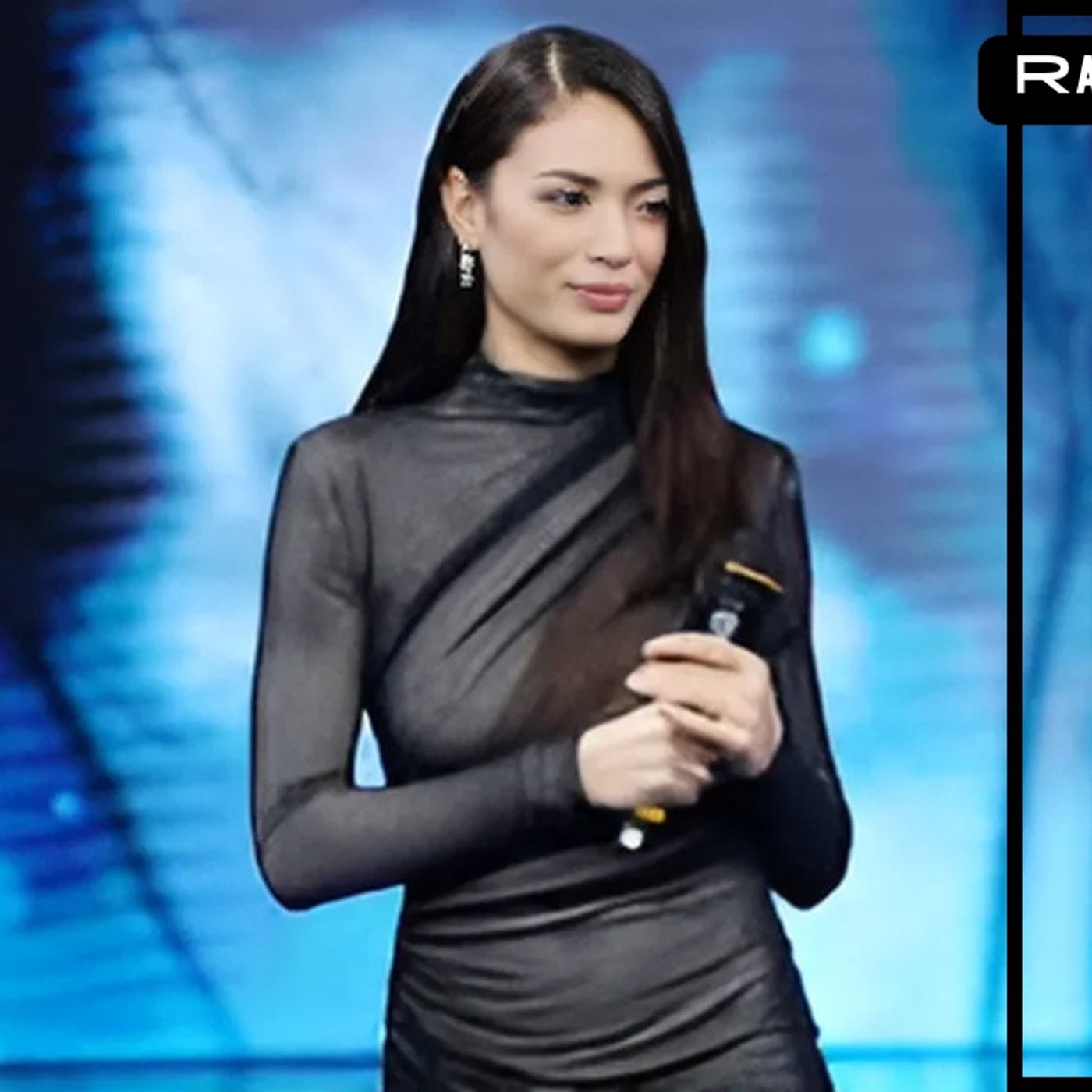 Dimenticarsi alle 7 - Elodie (Testo Sanremo 2025) Recensione di Radio Puggini episode artwork
