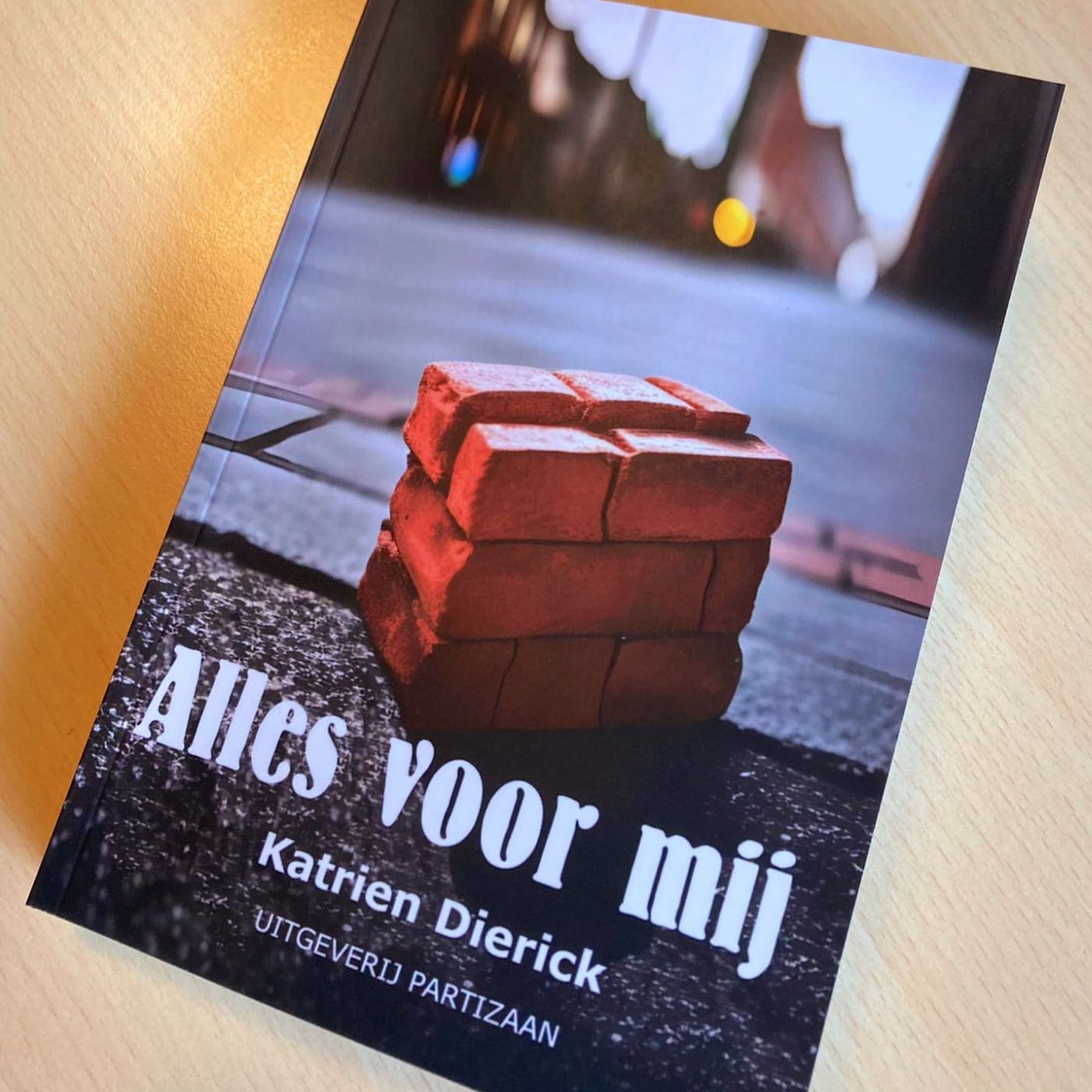 "Alles voor mij" - Katrien Dierick stelt haar nieuwe roman voor