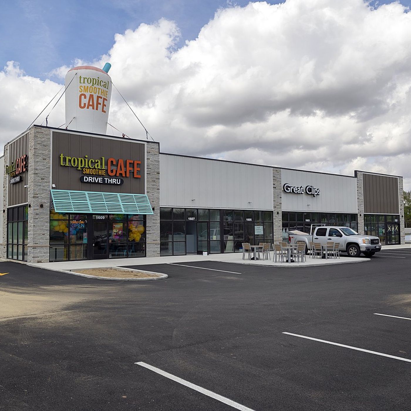 Dixon’s major development near I-88 nears completion, Tropical Smoothie opens, 7 Brew, McDonald’s in pipeline episode artwork