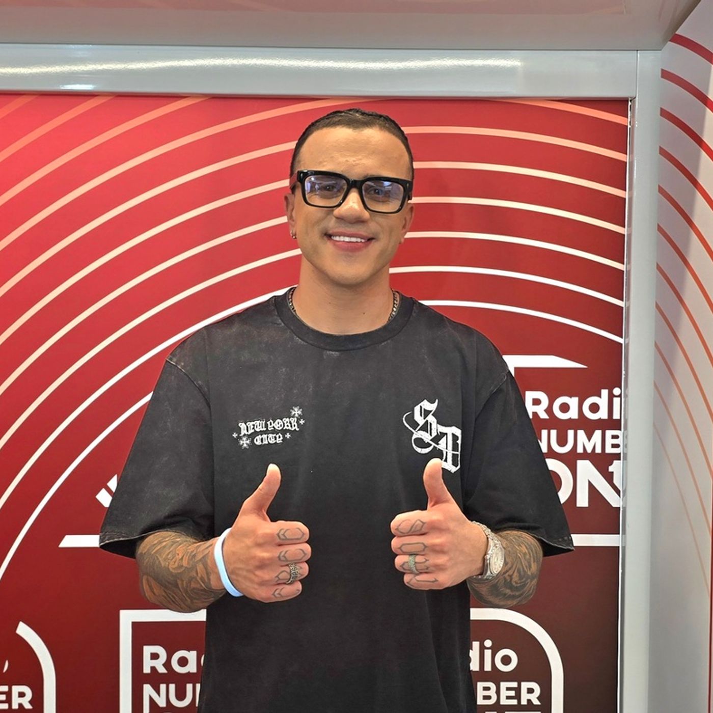 Sanremo 2026 - Samurai Jay, la felicità per il brano e il rapporto con Gigi D'Alessio Sanremo 2026 - Samurai Jay, la felicità per il brano e il rapporto con Gigi D'Alessio