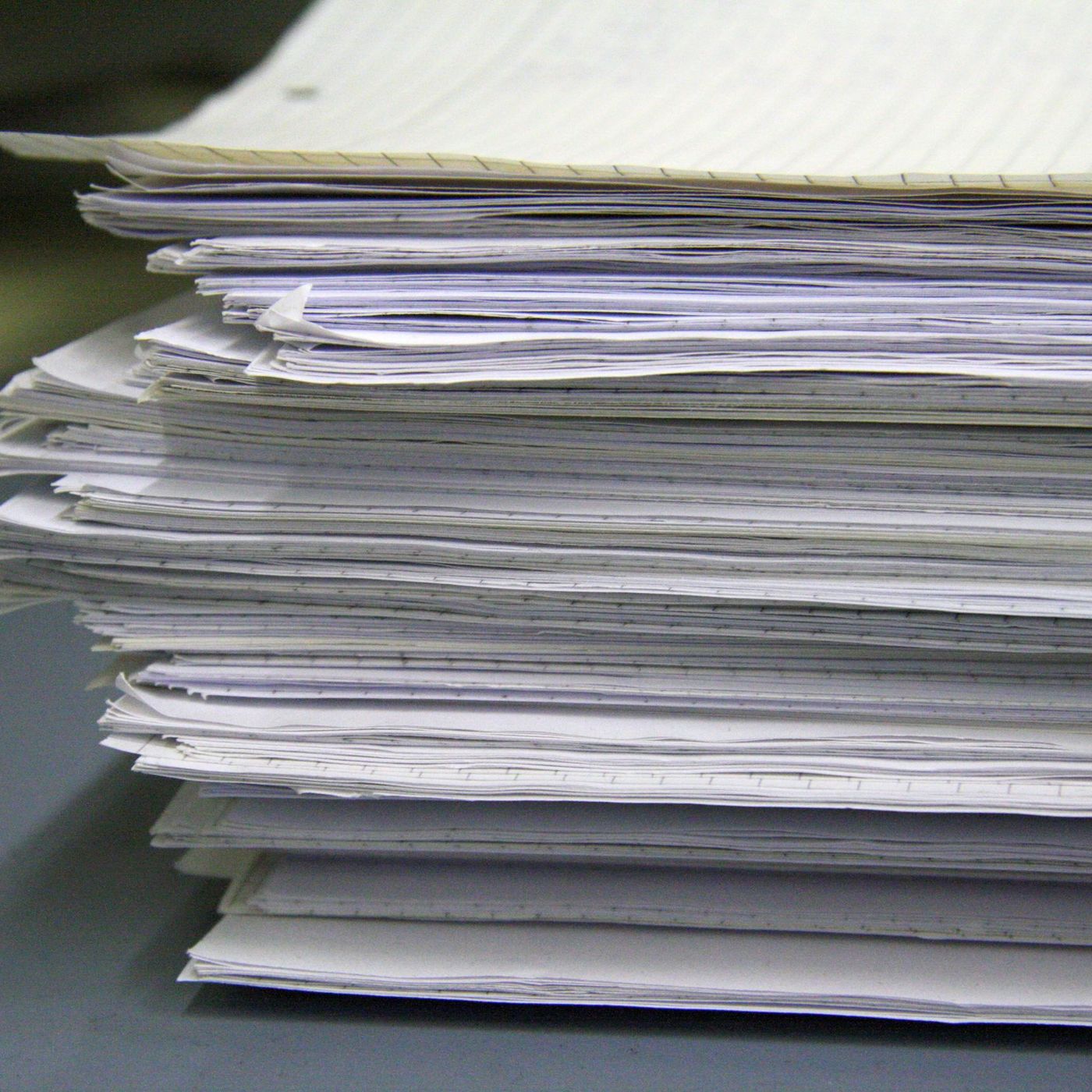 Con Ánimo de Lucro: España necesita una 'motosierra' para acabar con la burocracia