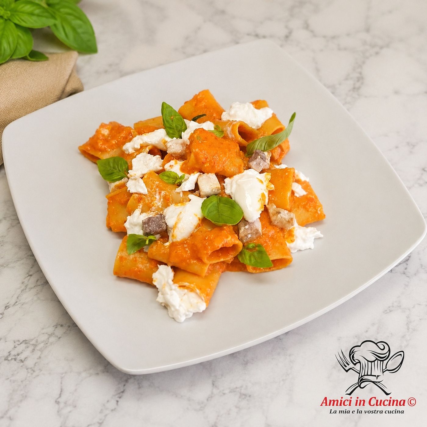 Paccheri con Pesce Spada e Peperoni: Ricetta Cremosa con Burrata episode artwork