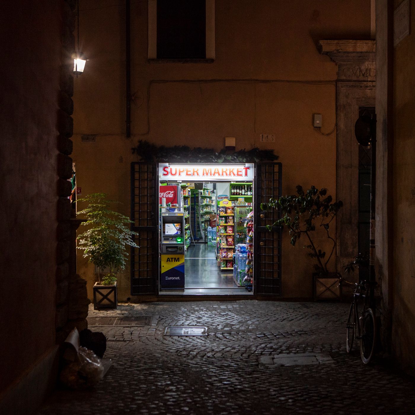 #689 Roma ristorante a cielo aperto, Ostia messa a gara e la narrazione monca di Quarticciolo episode artwork